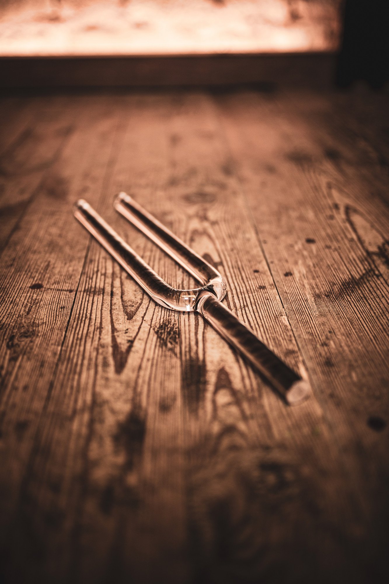 Crystal Tuning Fork - F3/174.61 Hz