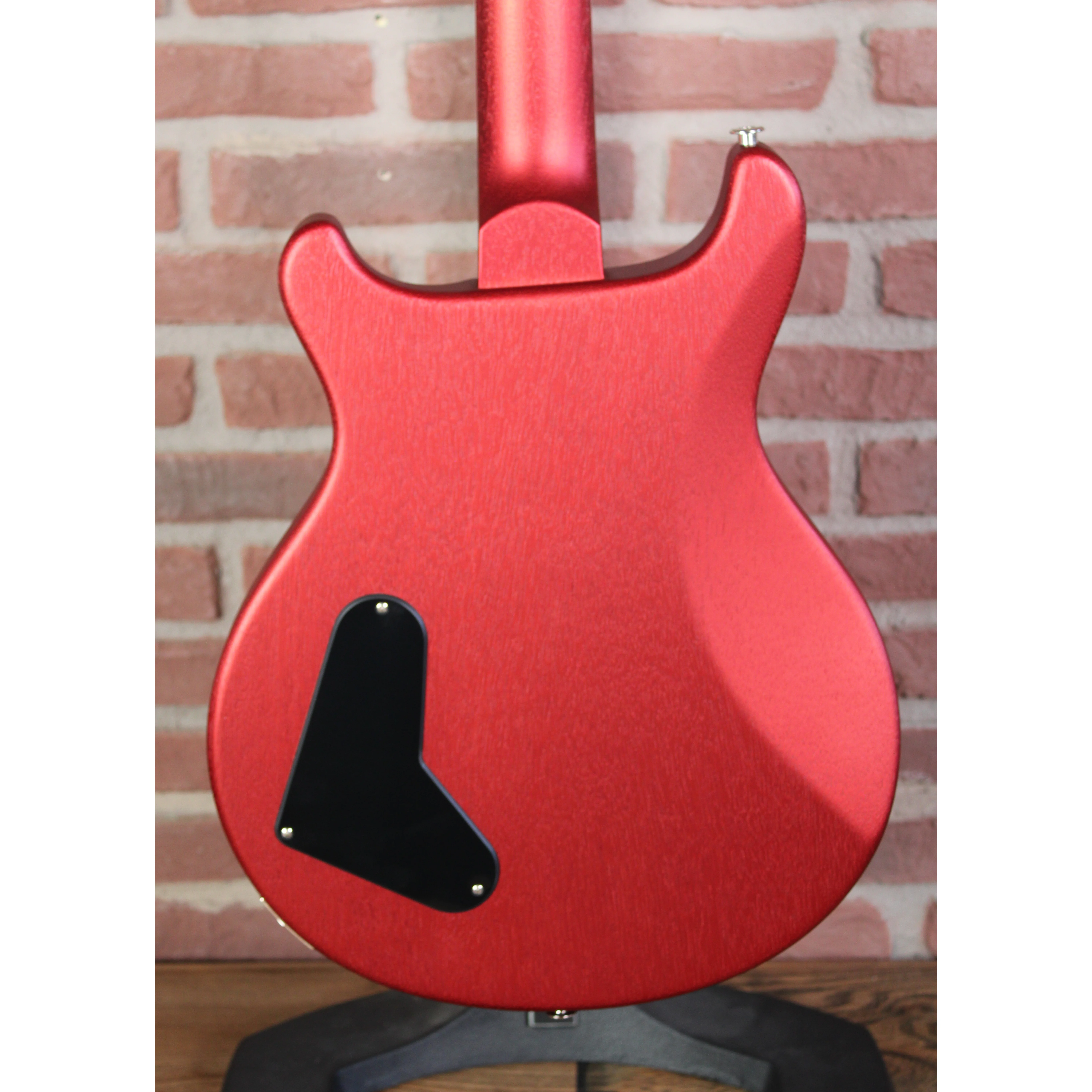 S2 Mira 594 Satin Red Apple Metallic