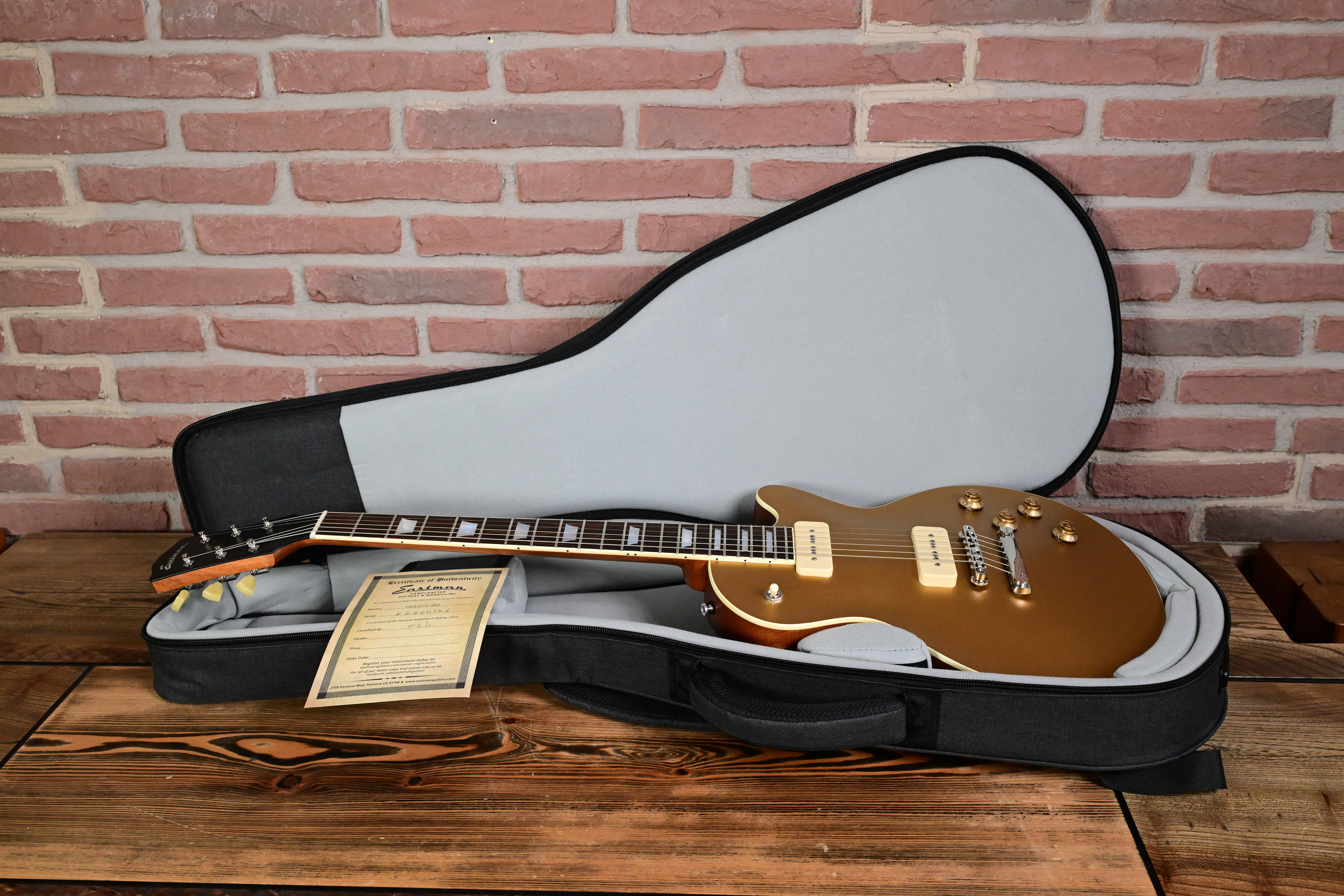 SB56 Vintage Satin Gold E-Gitarre