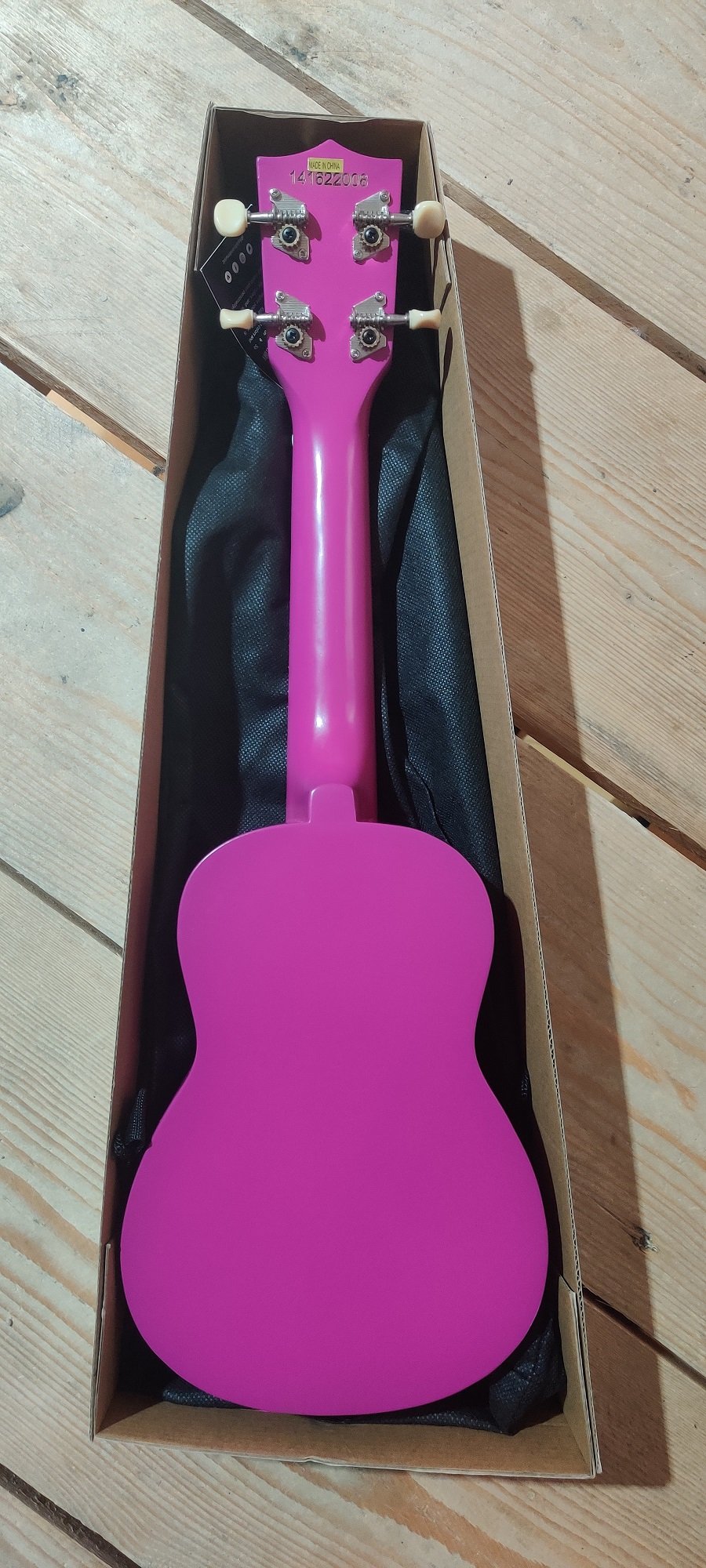 Ukadelic UK-DRAGONFRUIT - Dragon Fruit Soprano Ukulele, with Tote Bag "B-Stock"