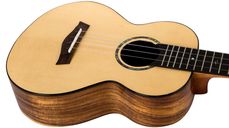 Voyager EQ-A Tenor Ukulele