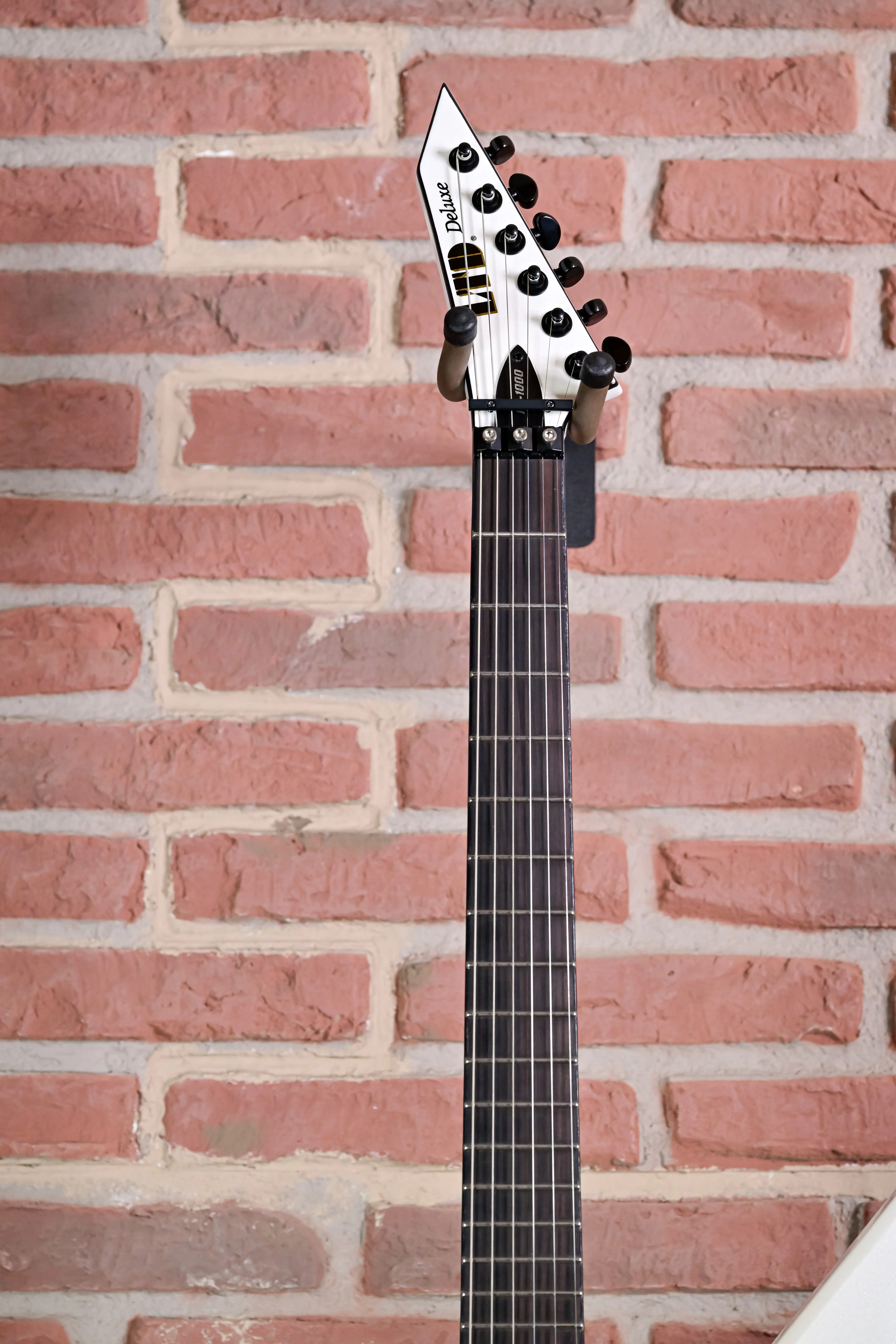 RS-1000 Pearl White E-Gitarre