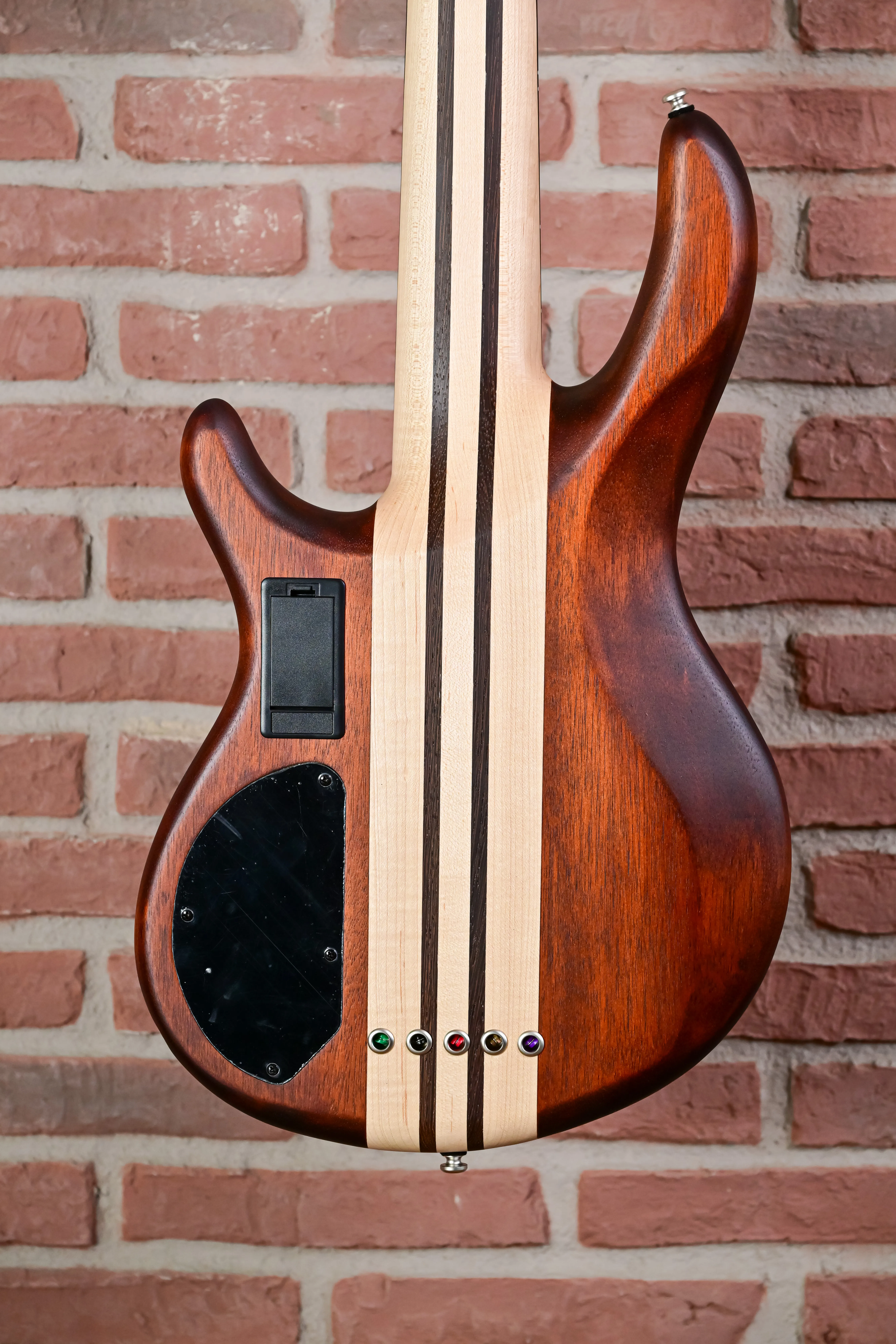 A5 Plus FMMH Bass Open Pore Natural