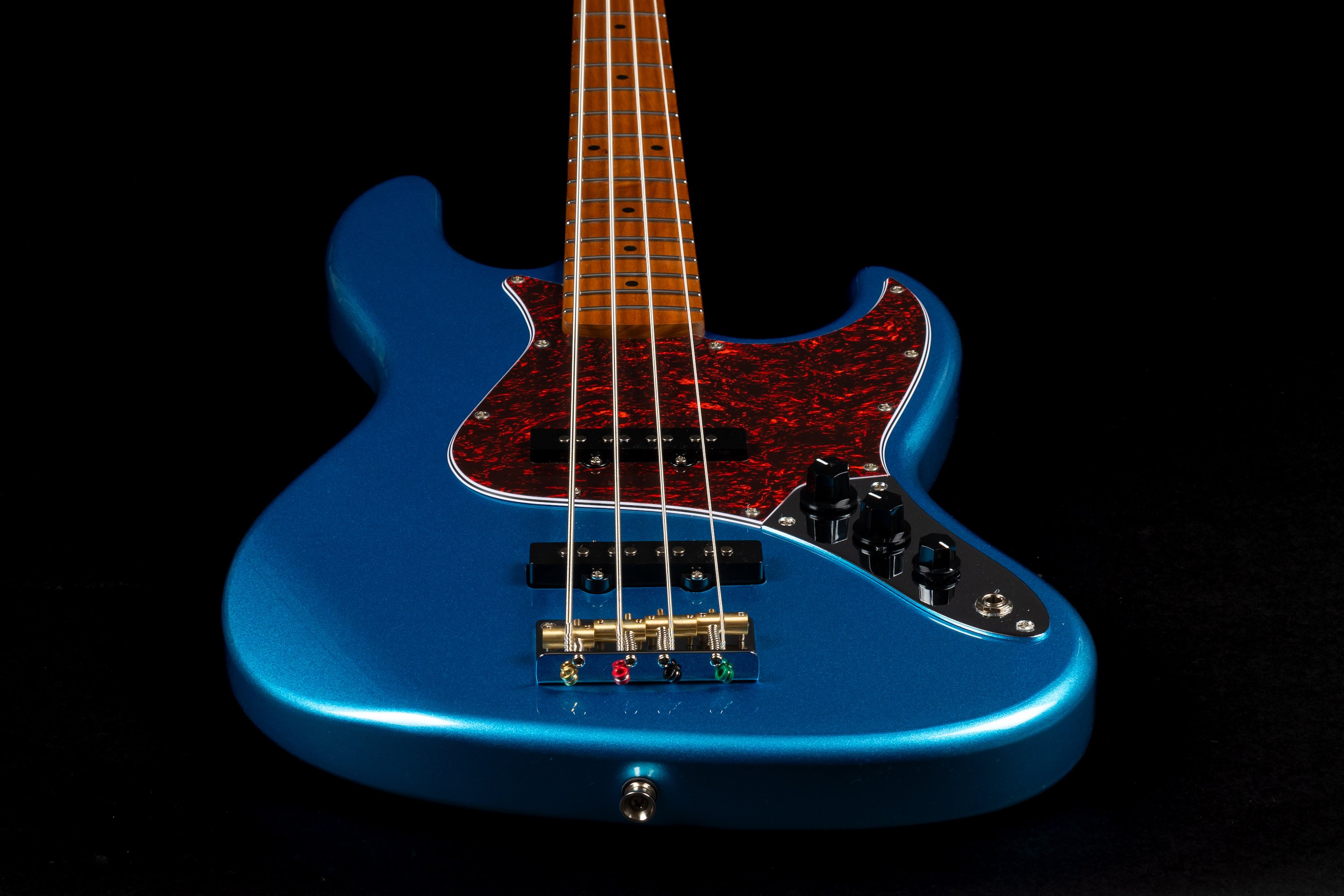 JJB-300  LPB Bass Lake Placid Blue