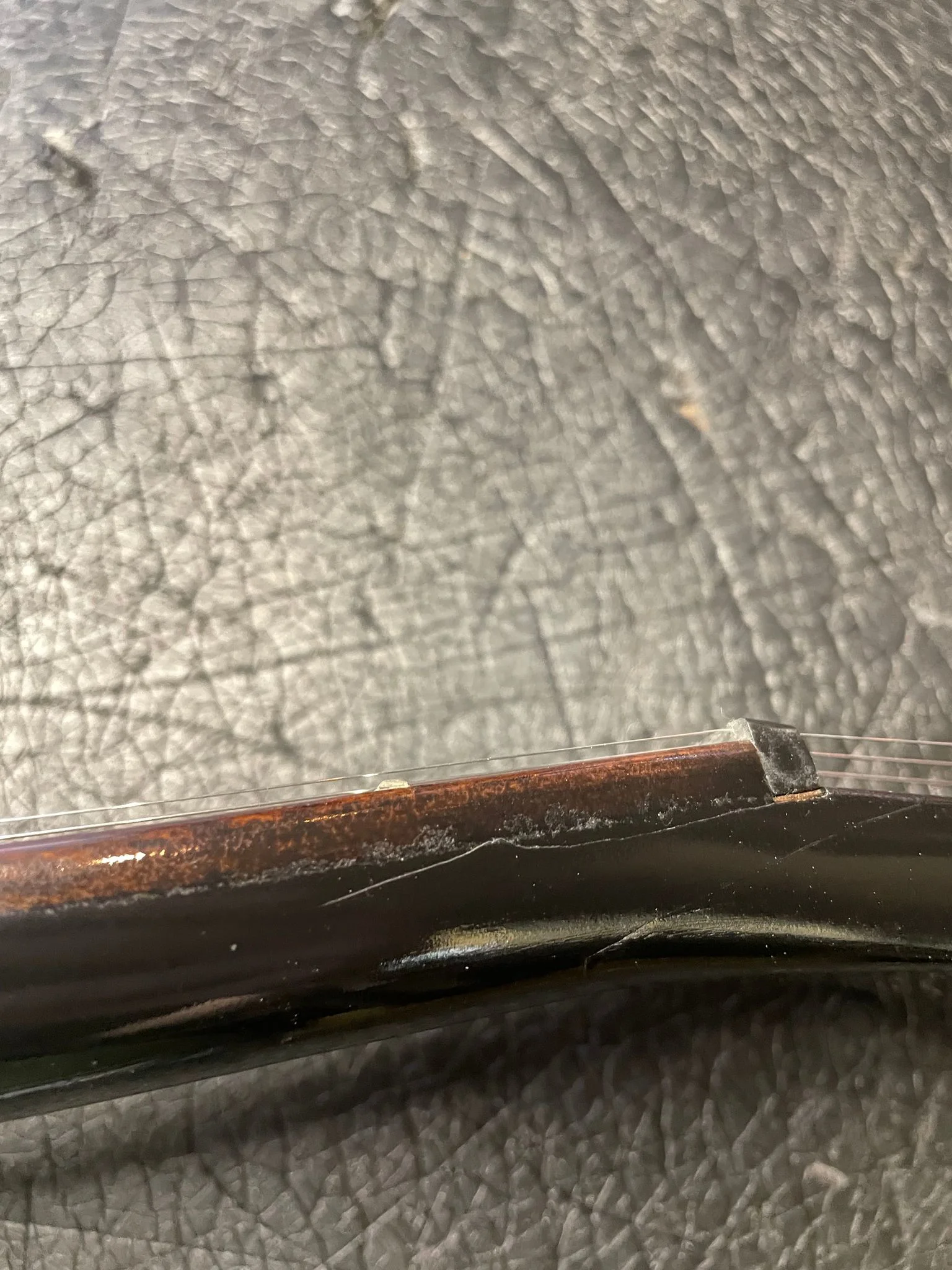 Explorer Ebony -(B-Stock)