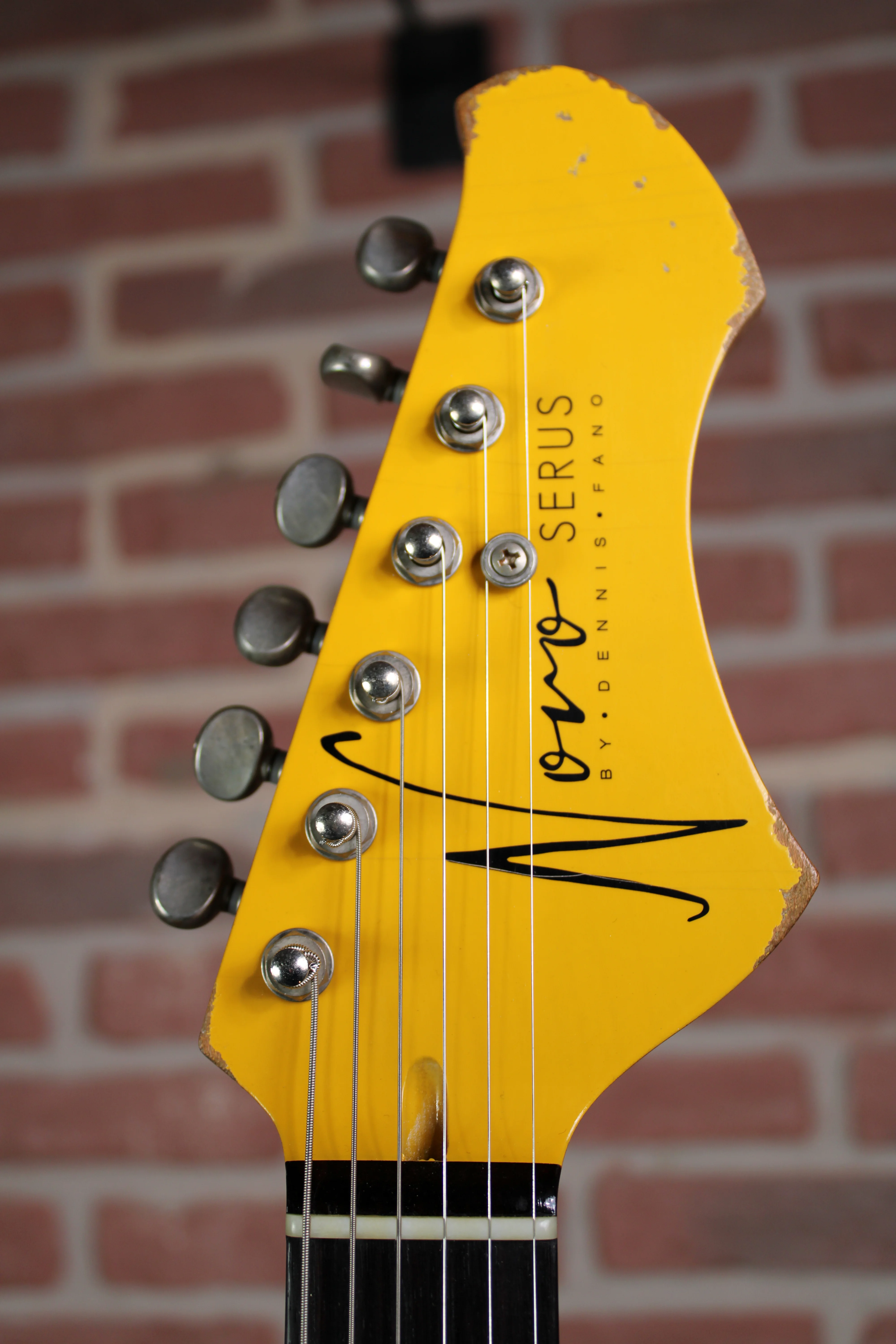 Serus J Vandalism Yellow over 64 3-Tone Burst