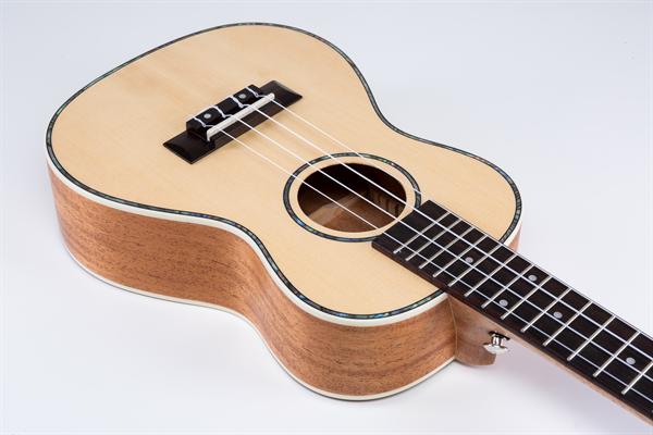 Ukulele "Texas" (Concerto/24")