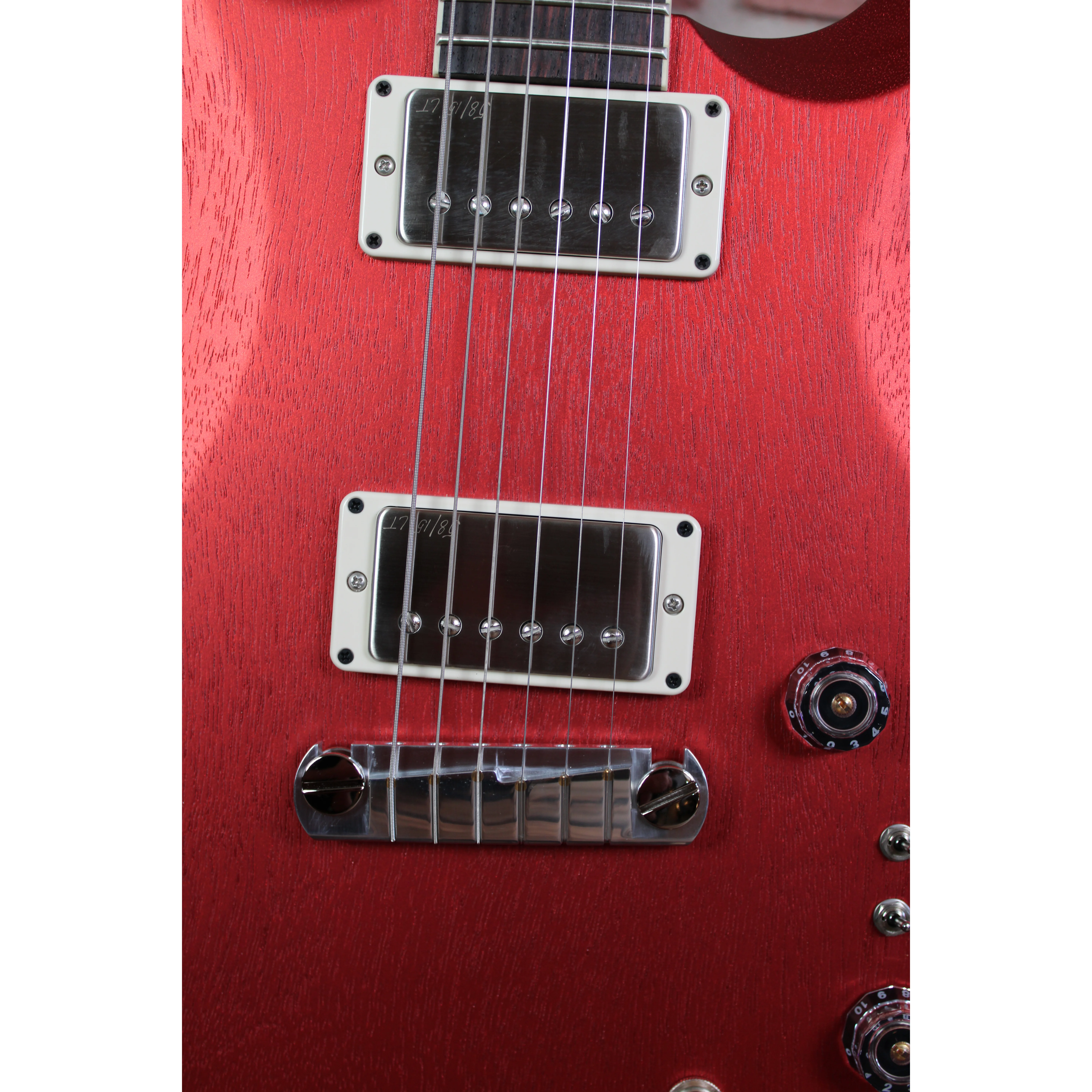 S2 Mira 594 Satin Red Apple Metallic