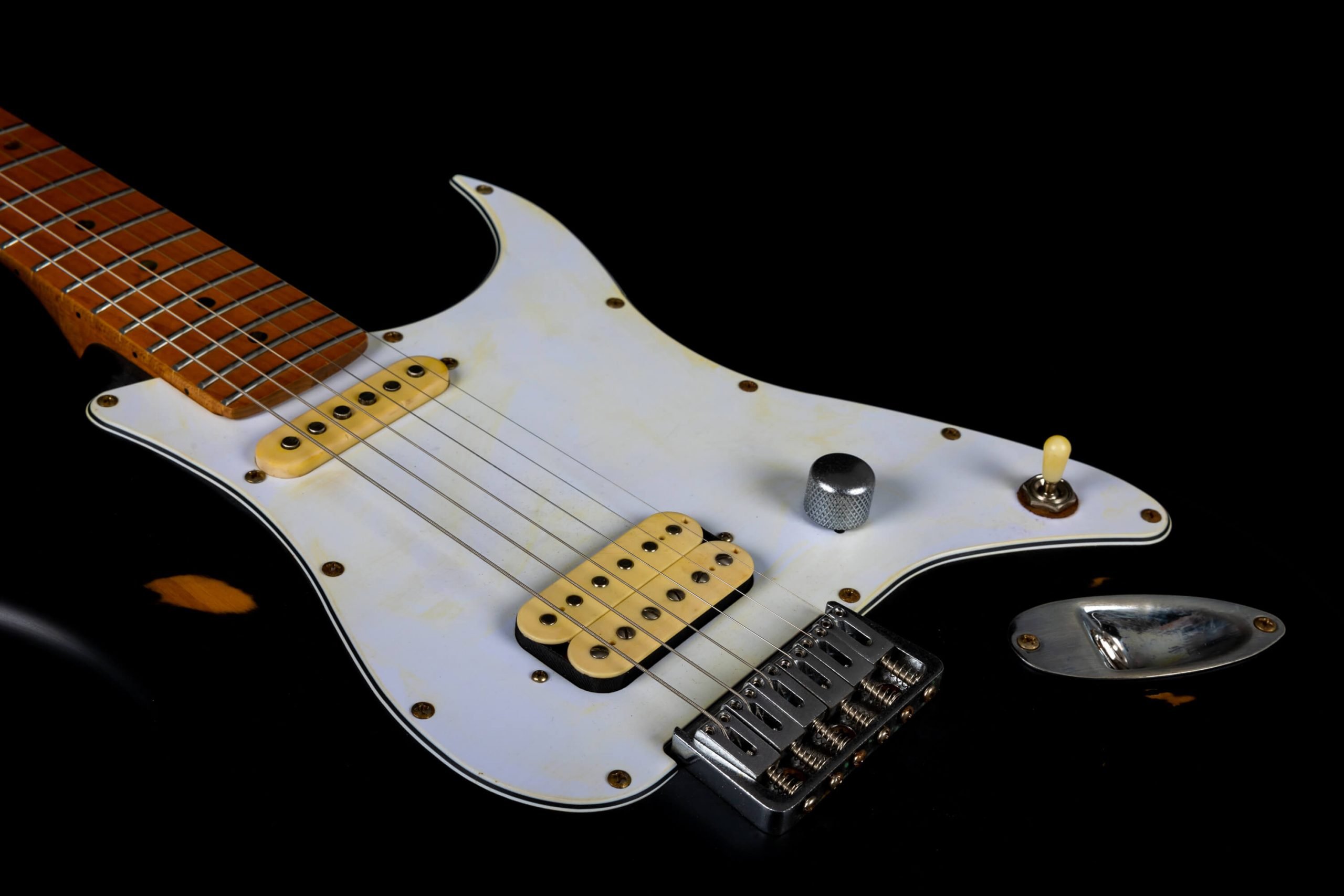 JS-800 Black Relic E-Gitarre