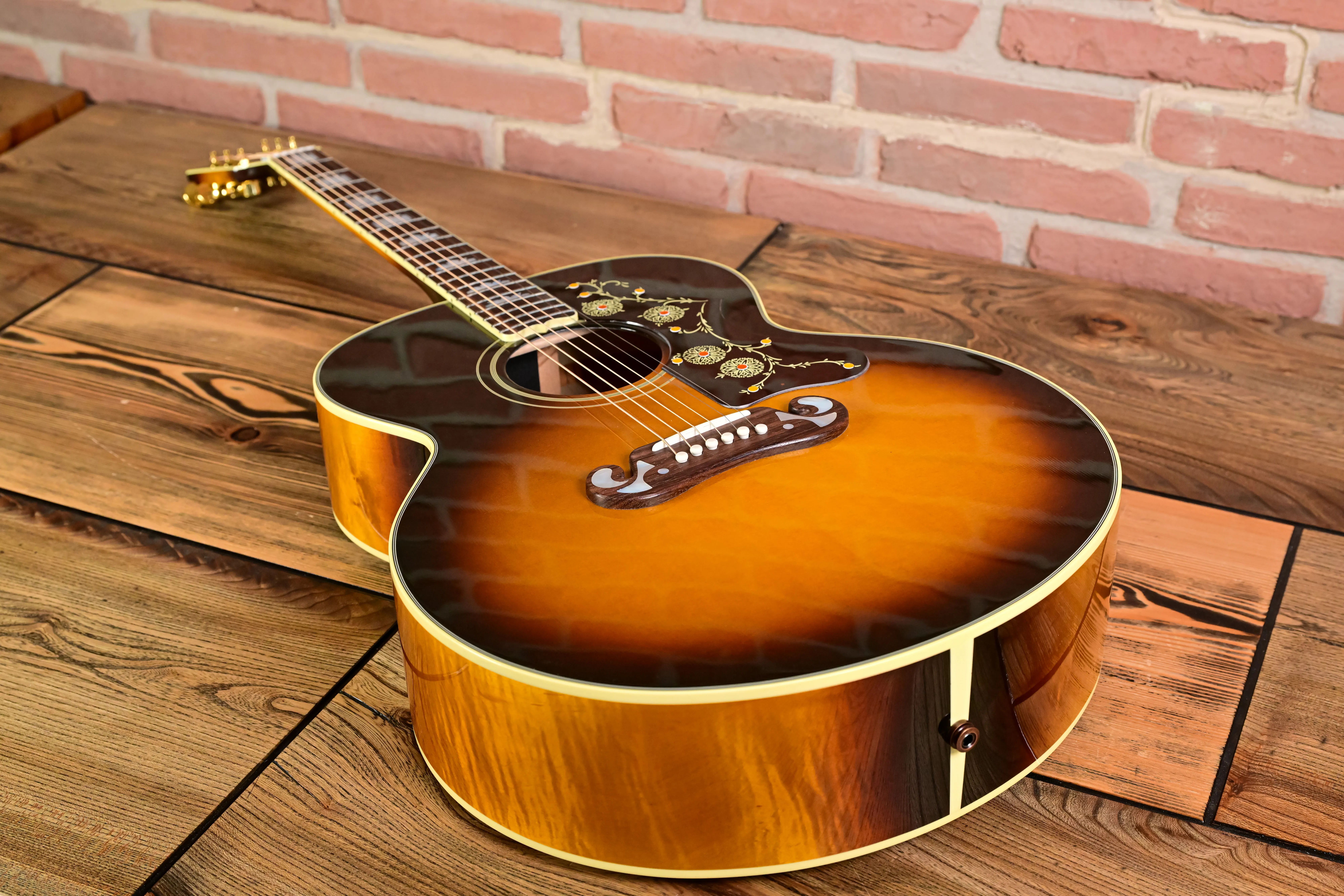 SJ-200 60s Original Super Jumbo - Vintage Sunburst