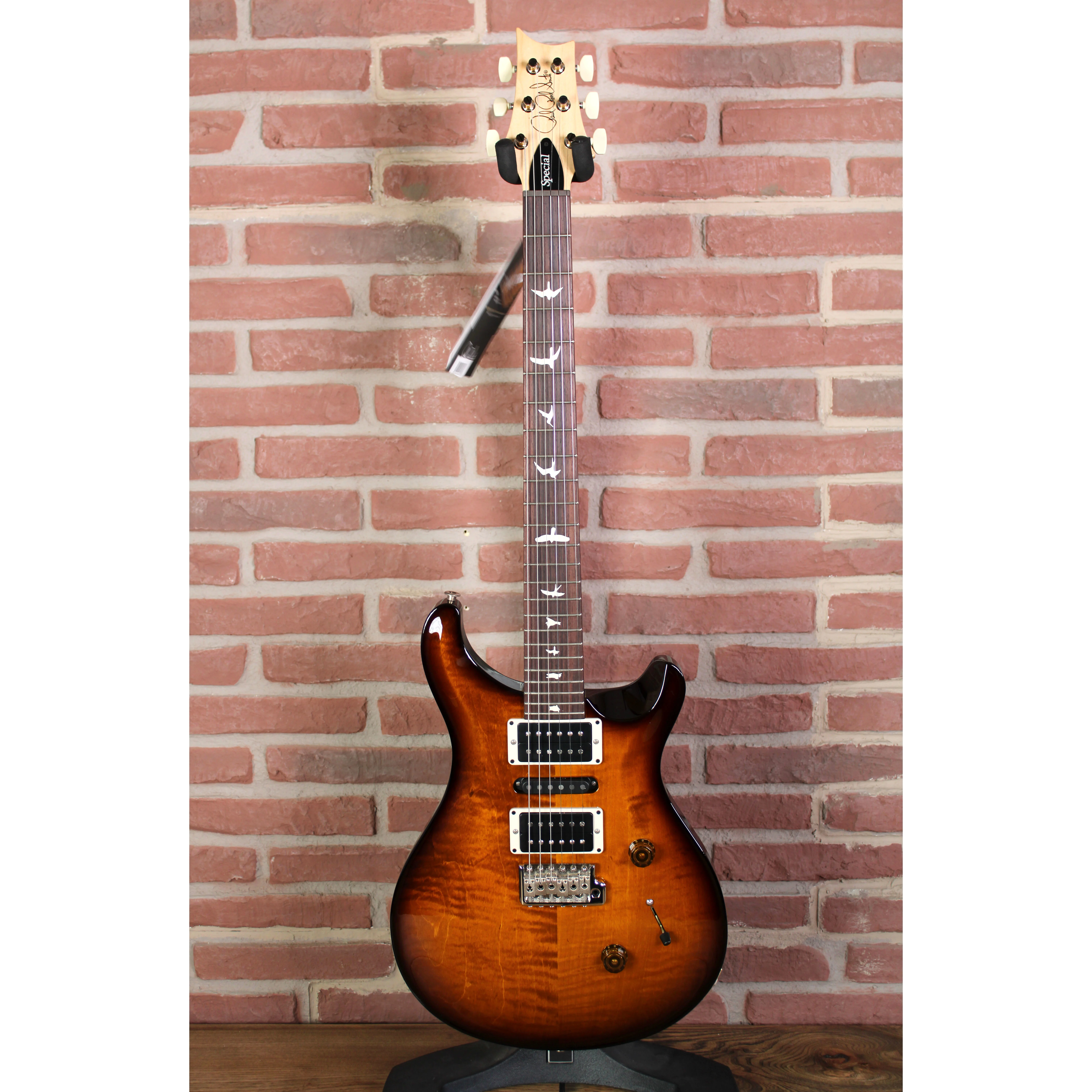 CE 24 LTD Black Amber