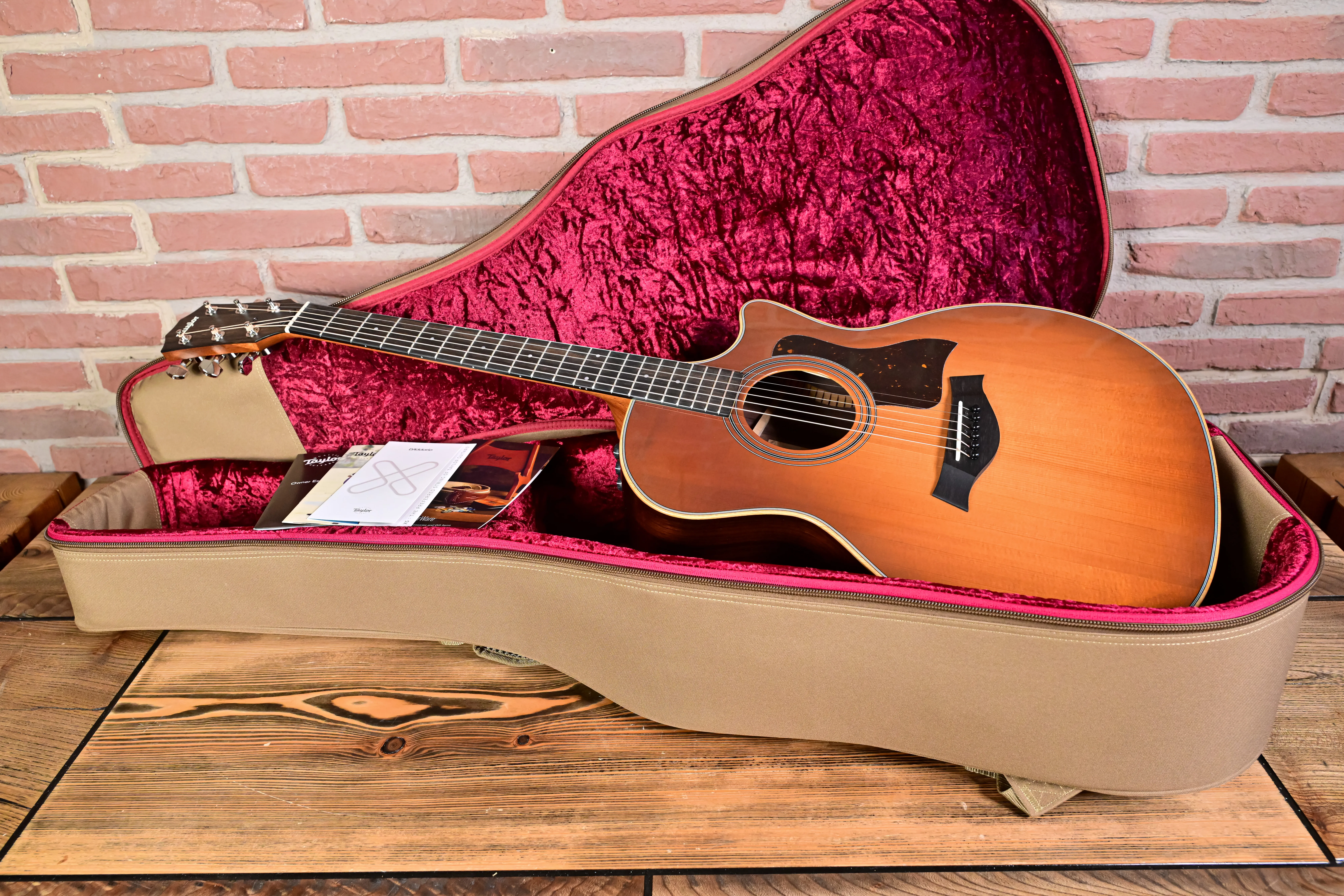 414ce Studio Special Edition Honeyburst