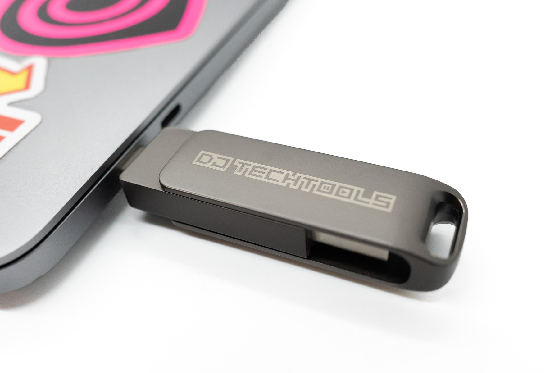Chroma Drive USB – 128GB – Space Gray