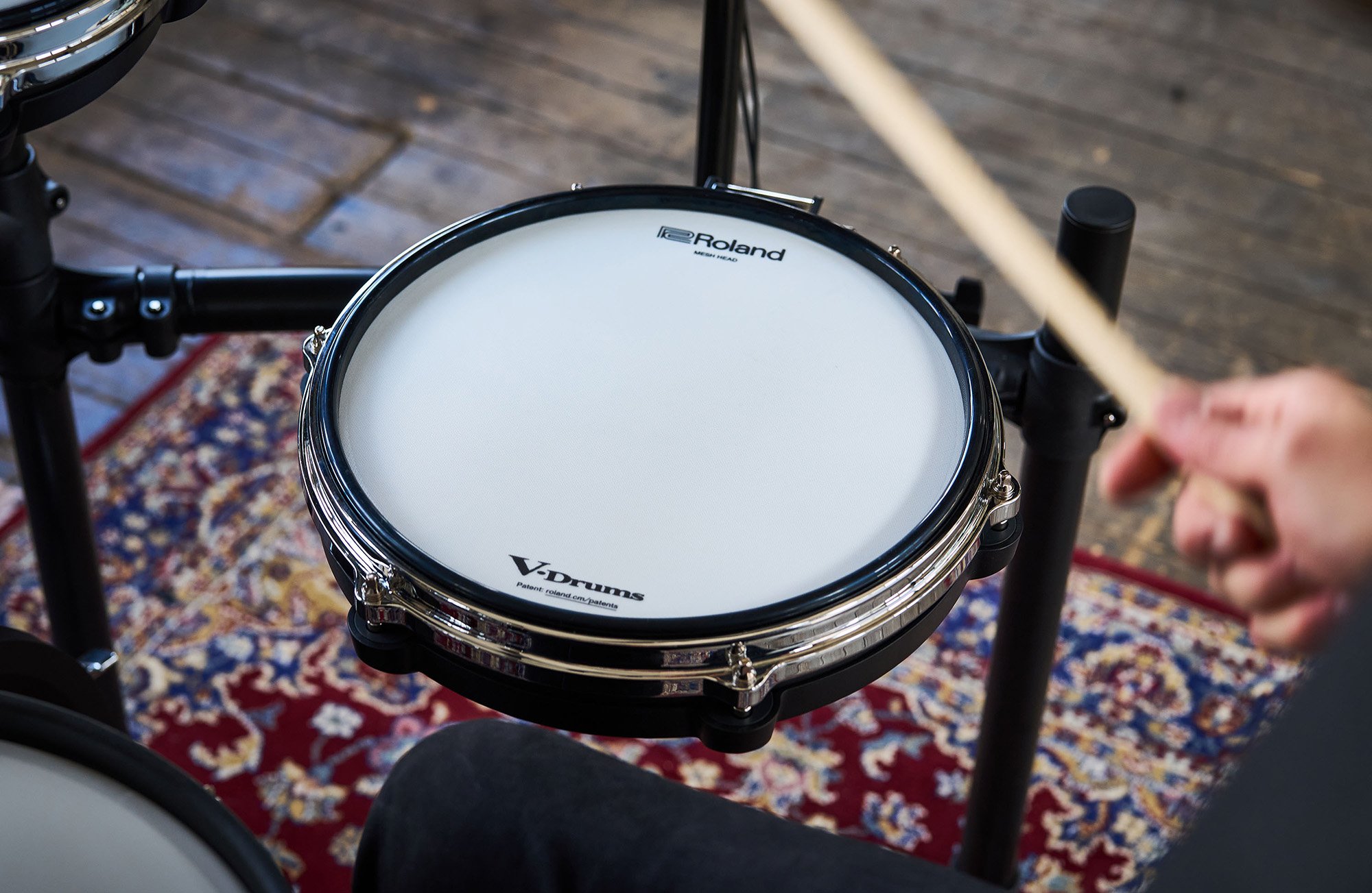 TD516 V-Drums Kit mit V51 Modul und PD-140DS Digital Snare
