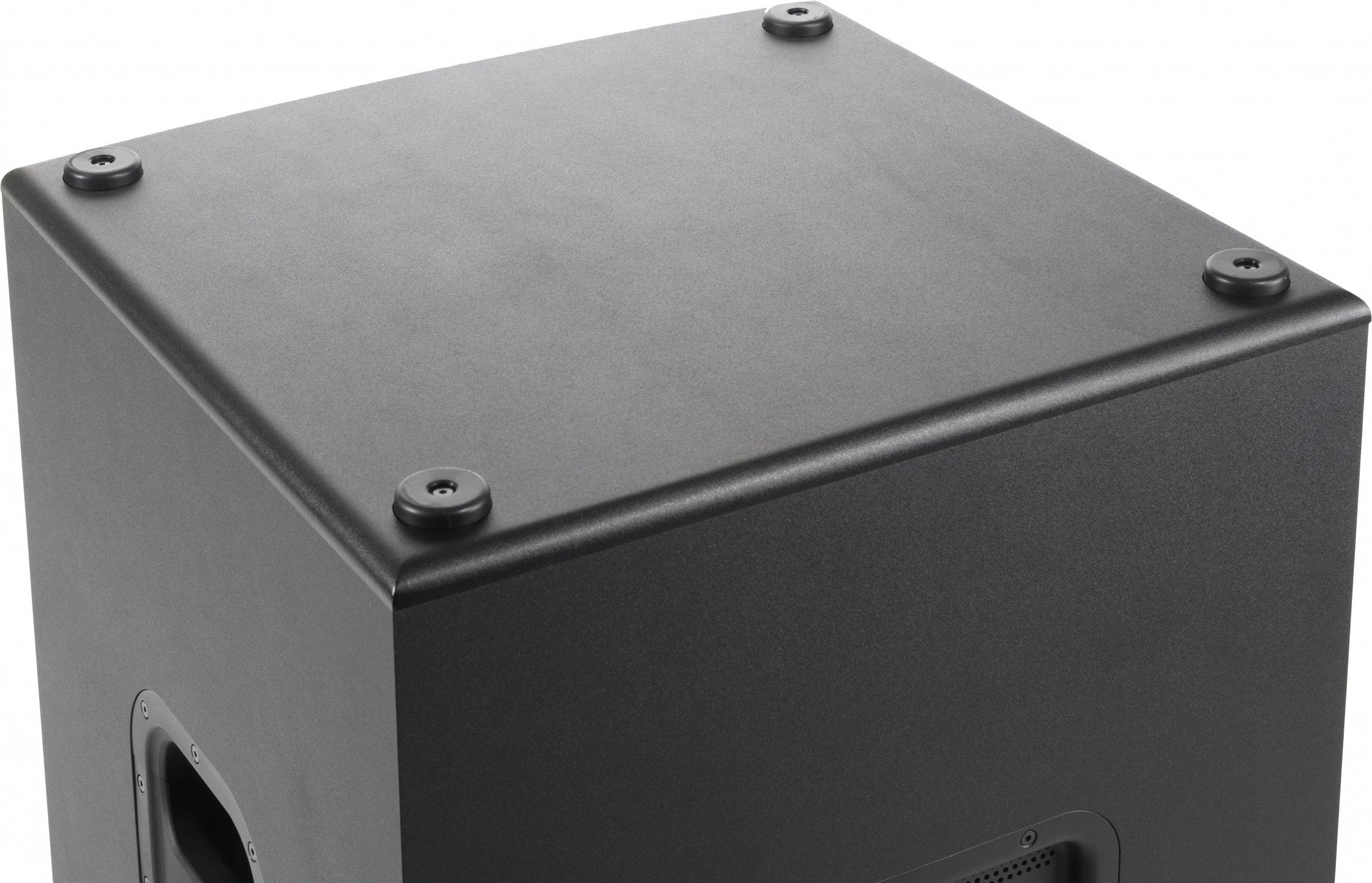 JBL IRX-115S von unten – eingebaute M20-Pole-Mount Buchse auf der Untenseite