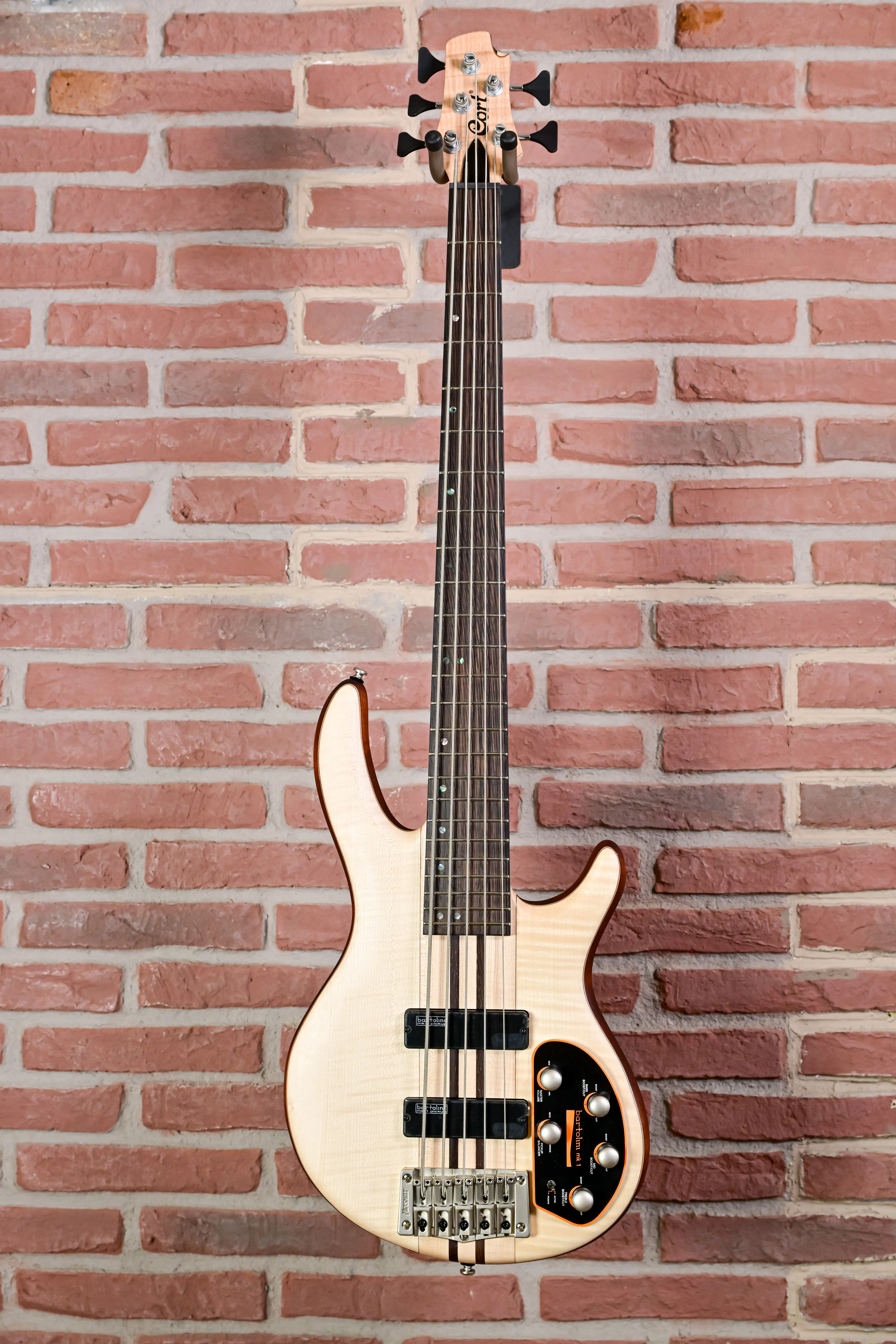 A5 Plus FMMH Bass Open Pore Natural