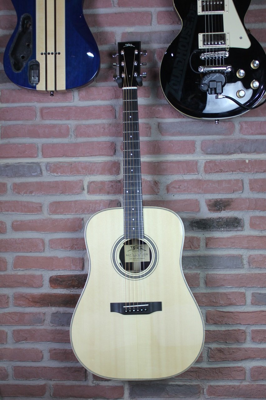 Dreadnought D 27 F