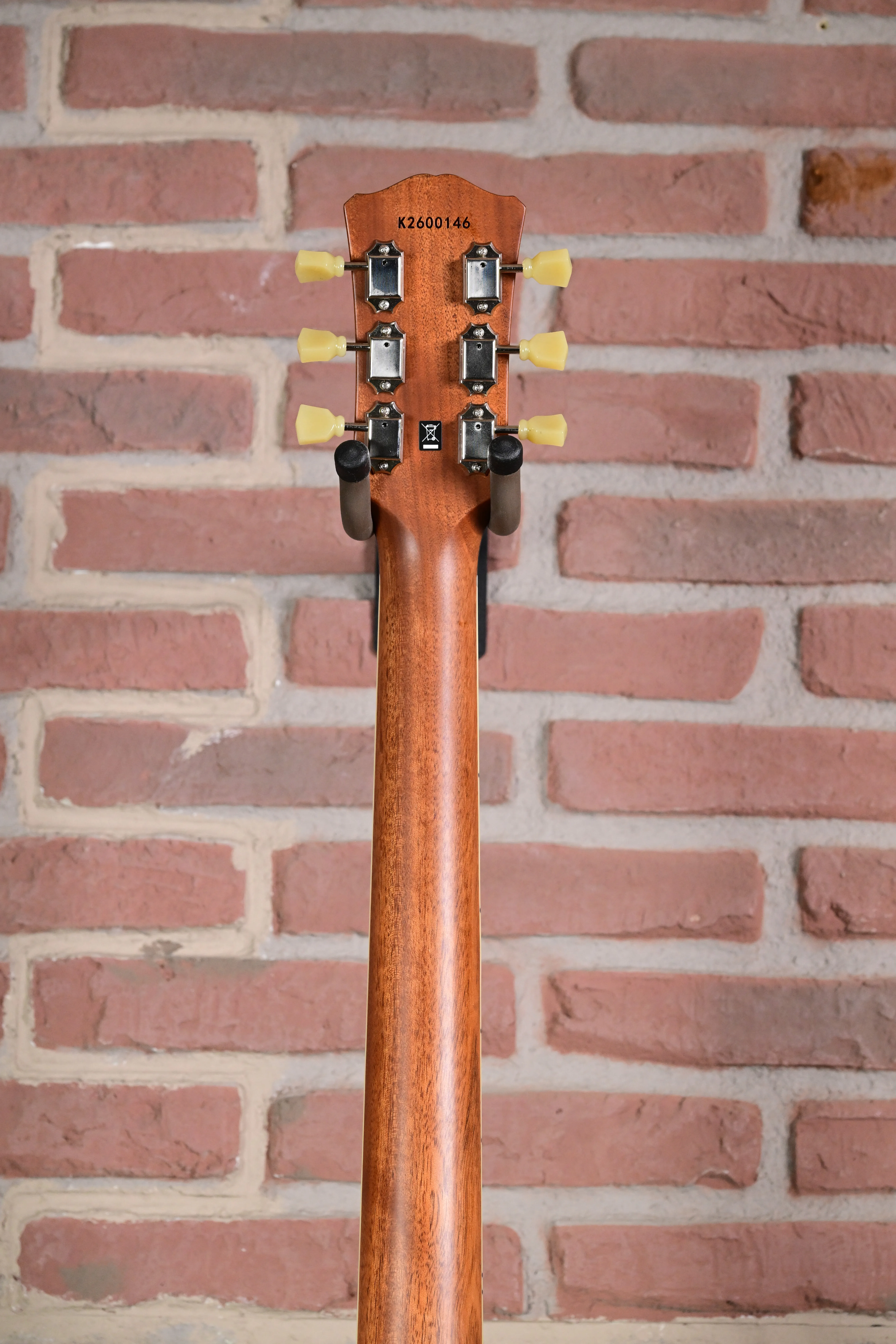 SB56 Vintage Satin Gold E-Gitarre