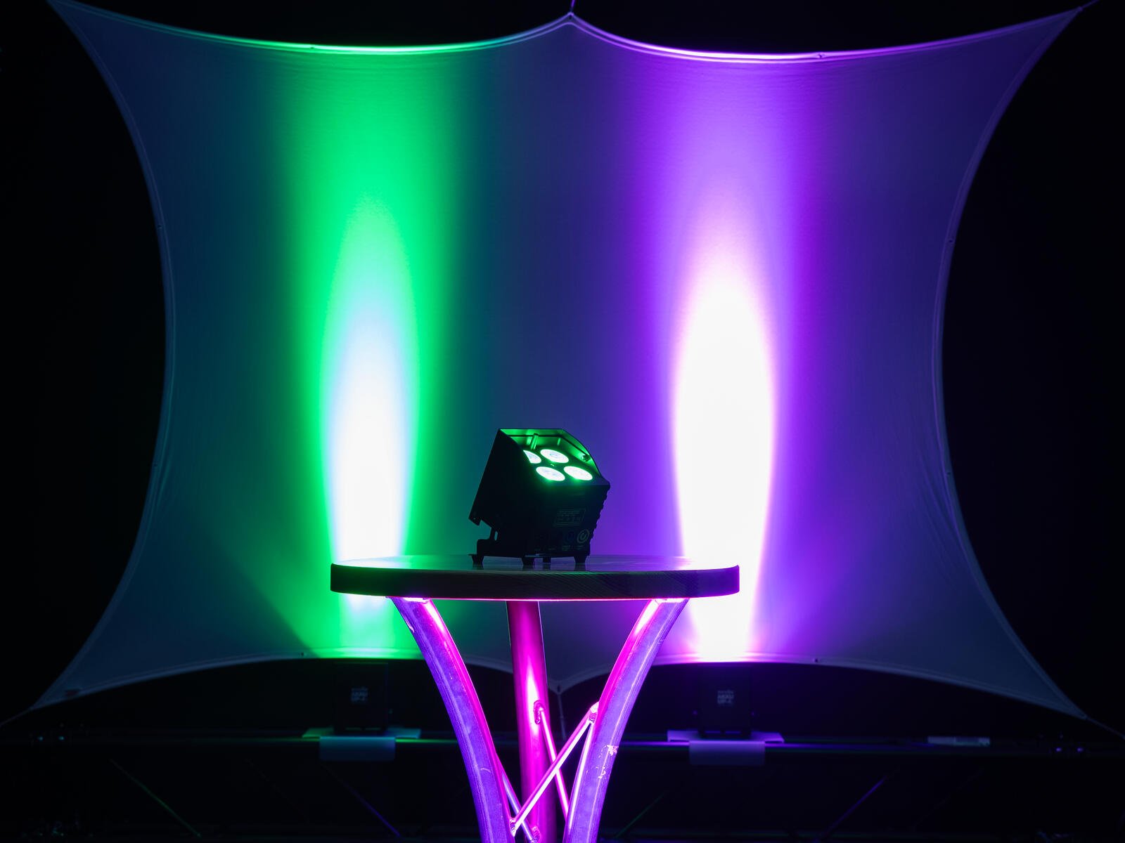  AKKU UP-4 QCL Spot QuickDMX MK2
