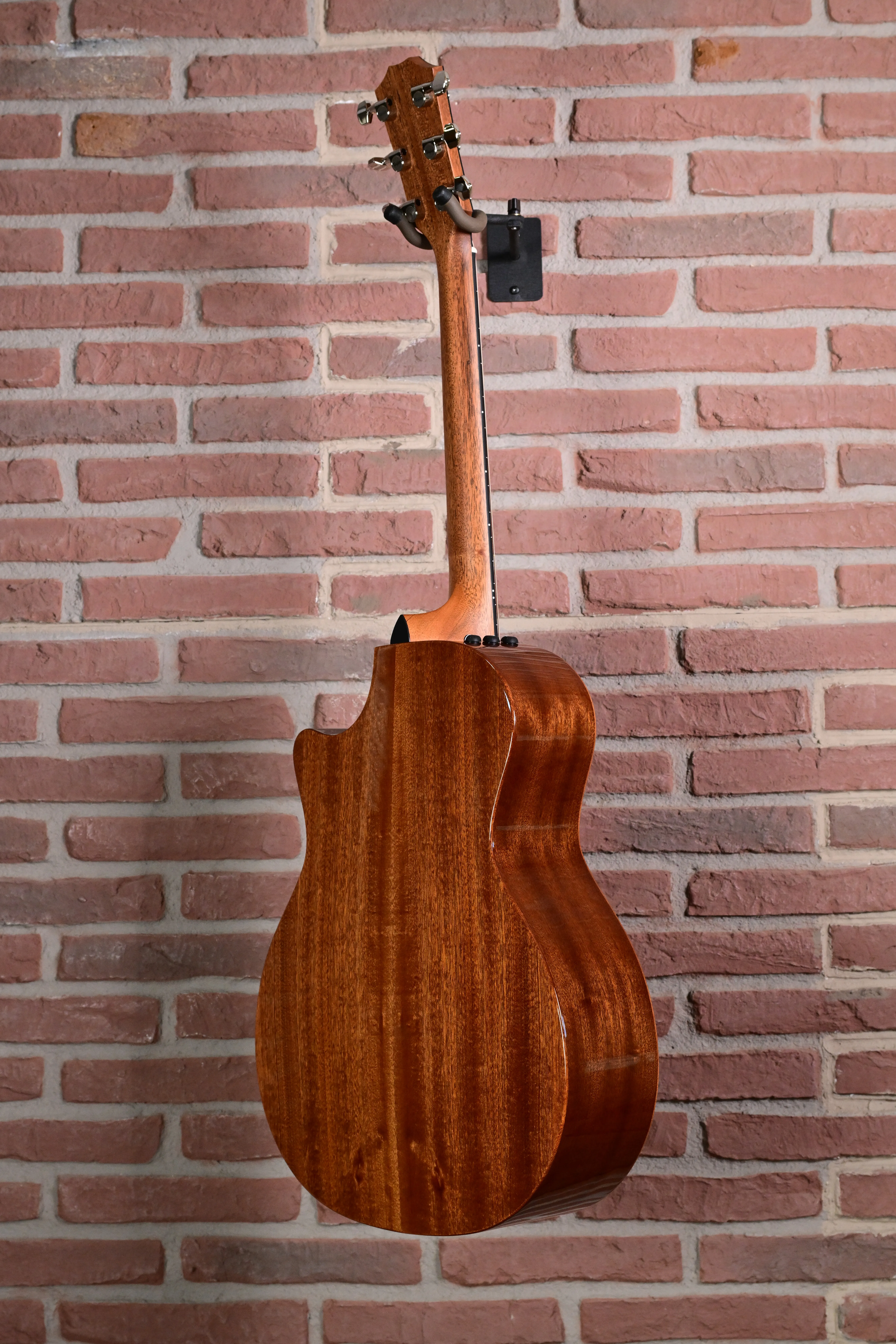 324ce Studio Special Edition