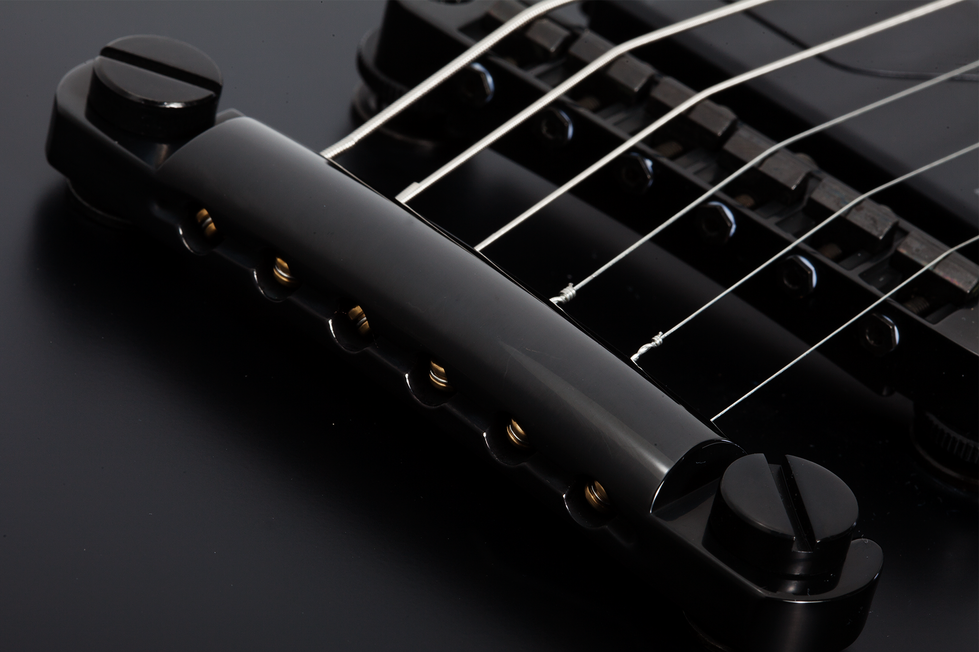SLS Elite E-1 Evil Twin Satin Black  E-Gitarre