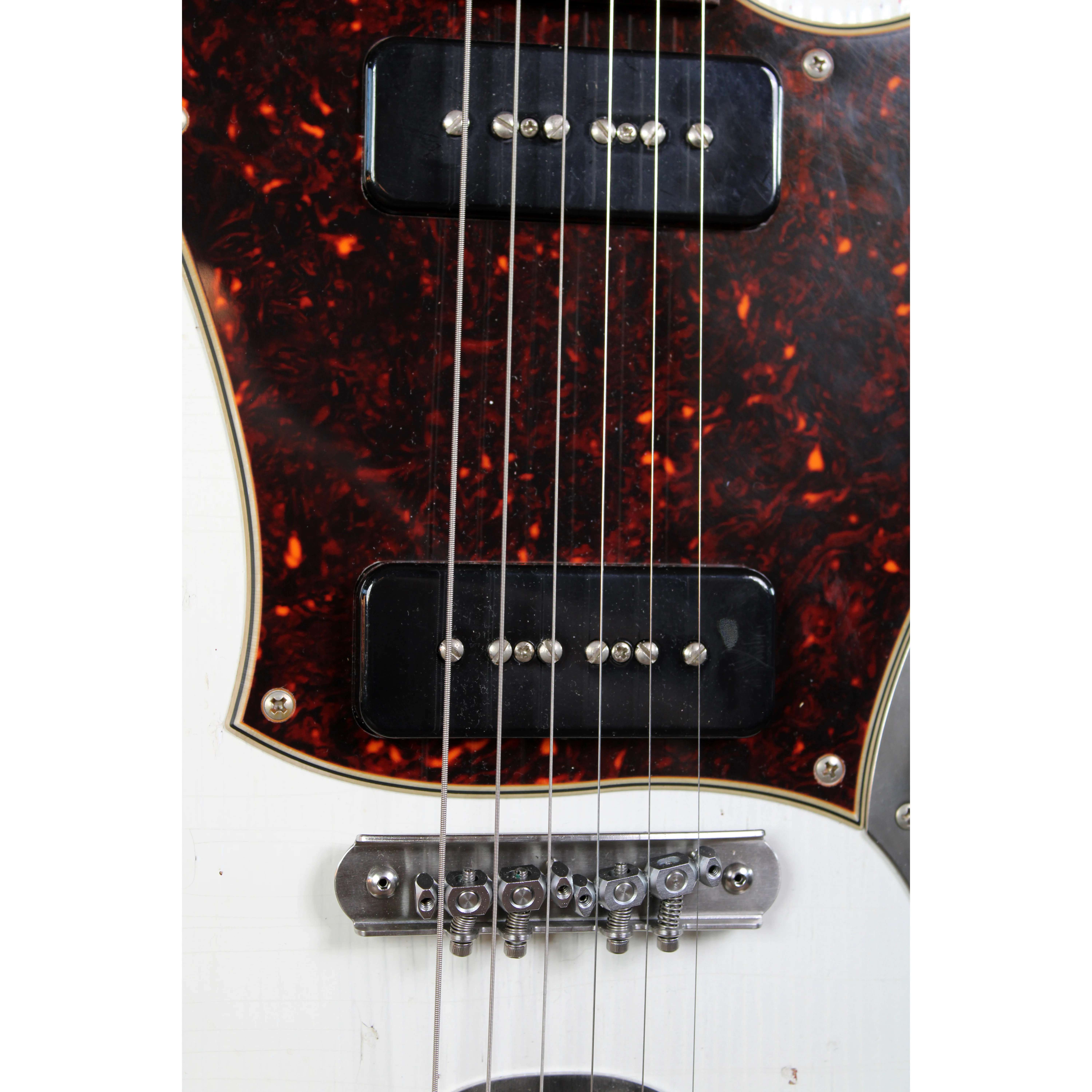 Serus J Olympic White over Candy Apple Red