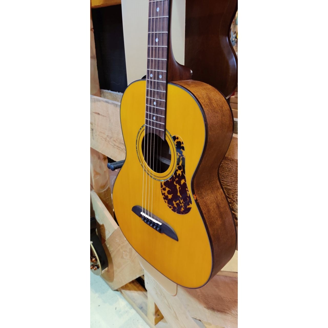 Legacy FP 14 SV Parlor - Satin Yellow - Westerngitarre mit Tonabnehmer
