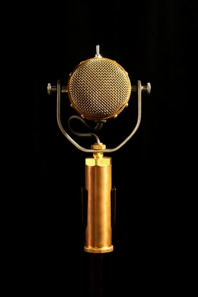 EAR Trumpet Labs Mabel Gesamtansicht EAR Trumpet Labs Mabel Vorderansicht
