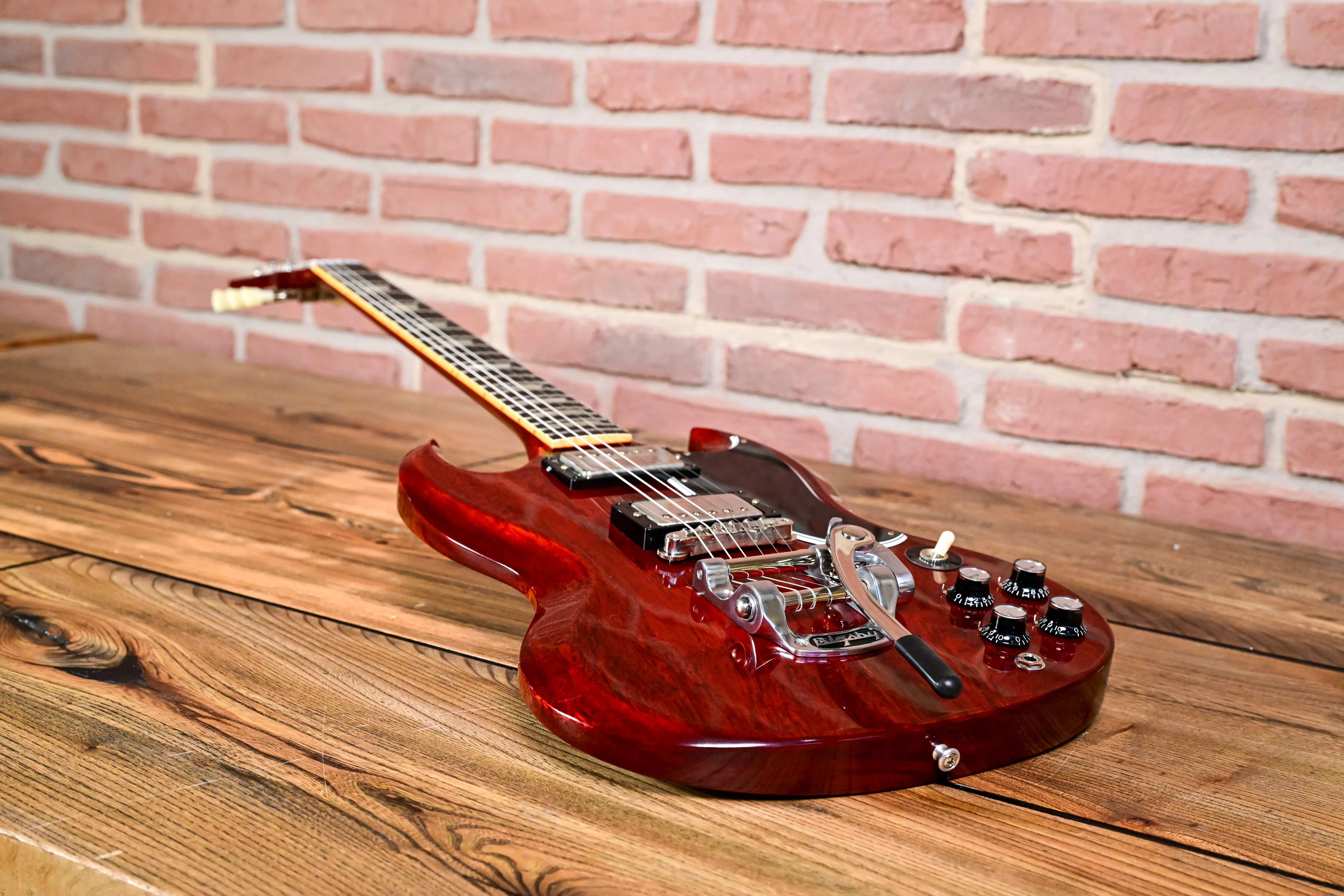 61 SG Standard Cherry Red B5 Bigsby VOS M2M Custom Shop