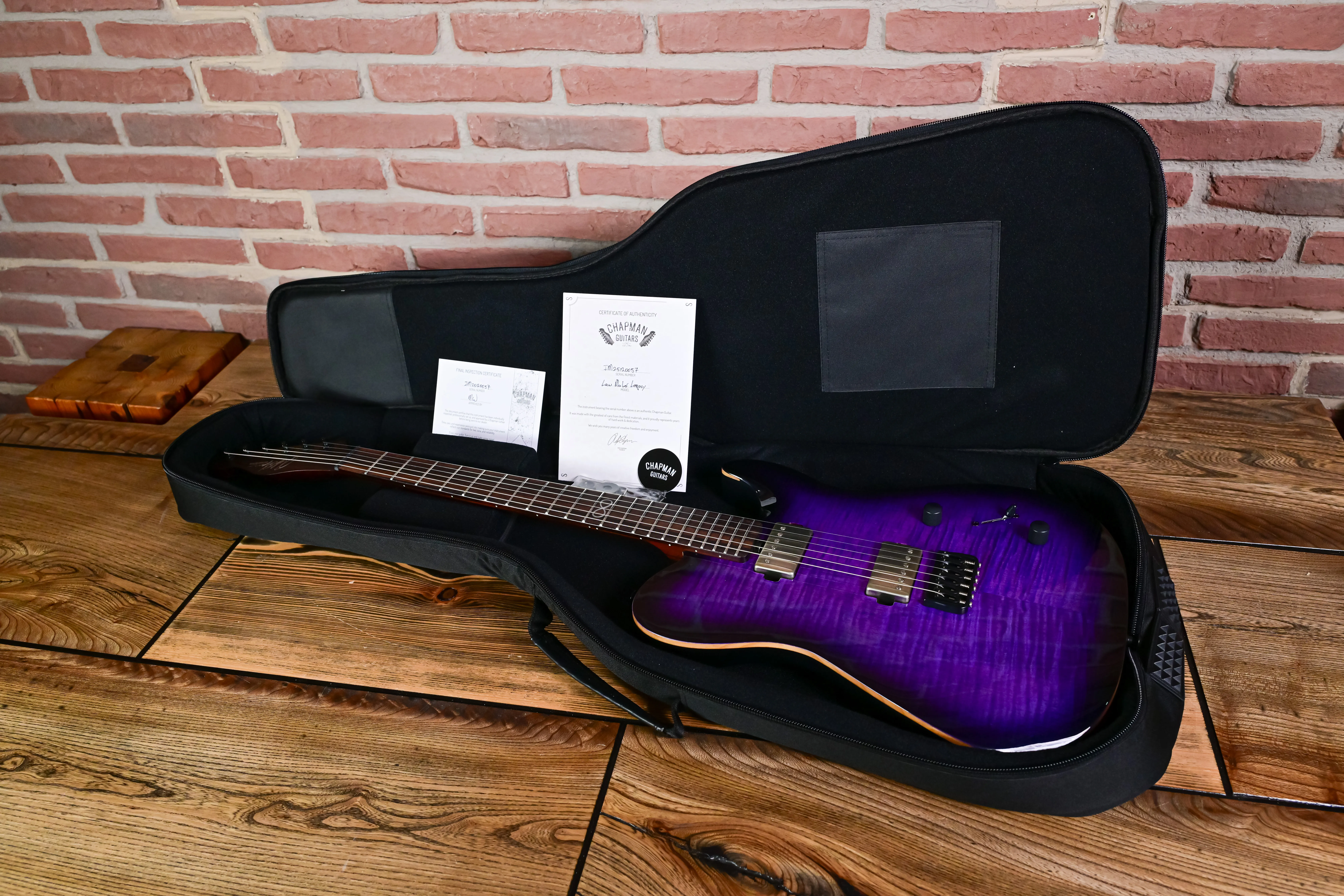 Law Maker Legacy Blackberry Storm E-Gitarre