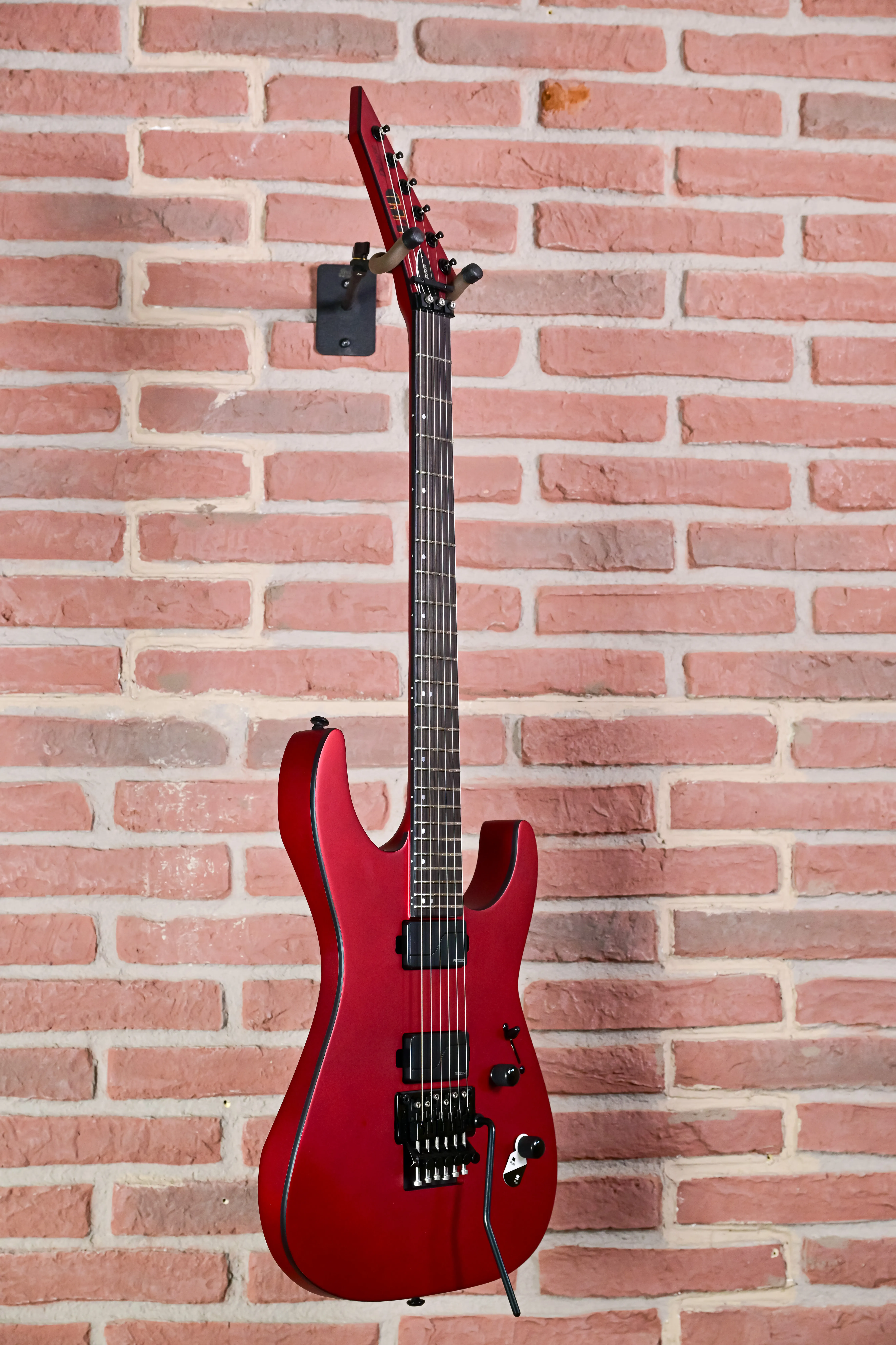 M-1000 CARS Candy Apple Red Satin E-Gitarre