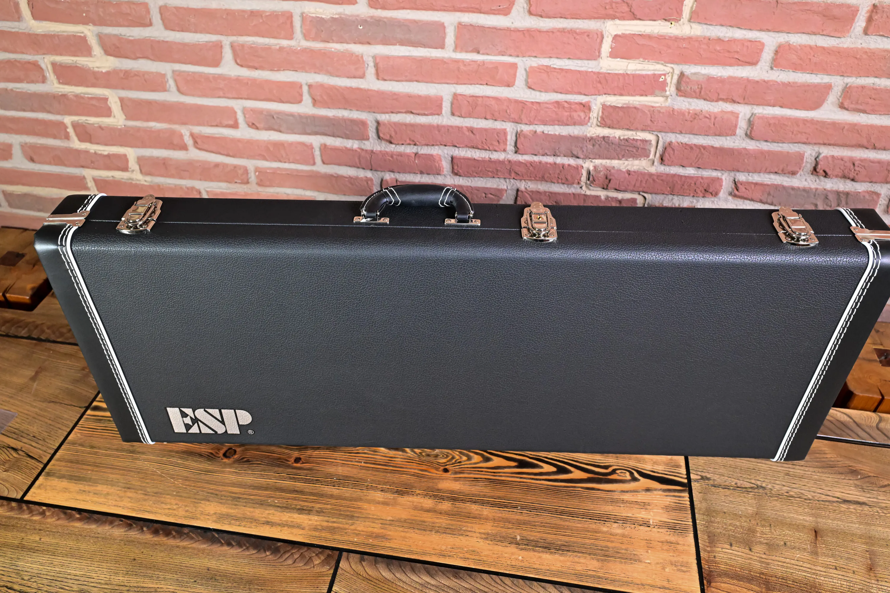 E-II ECLIPSE DB Vintage Black