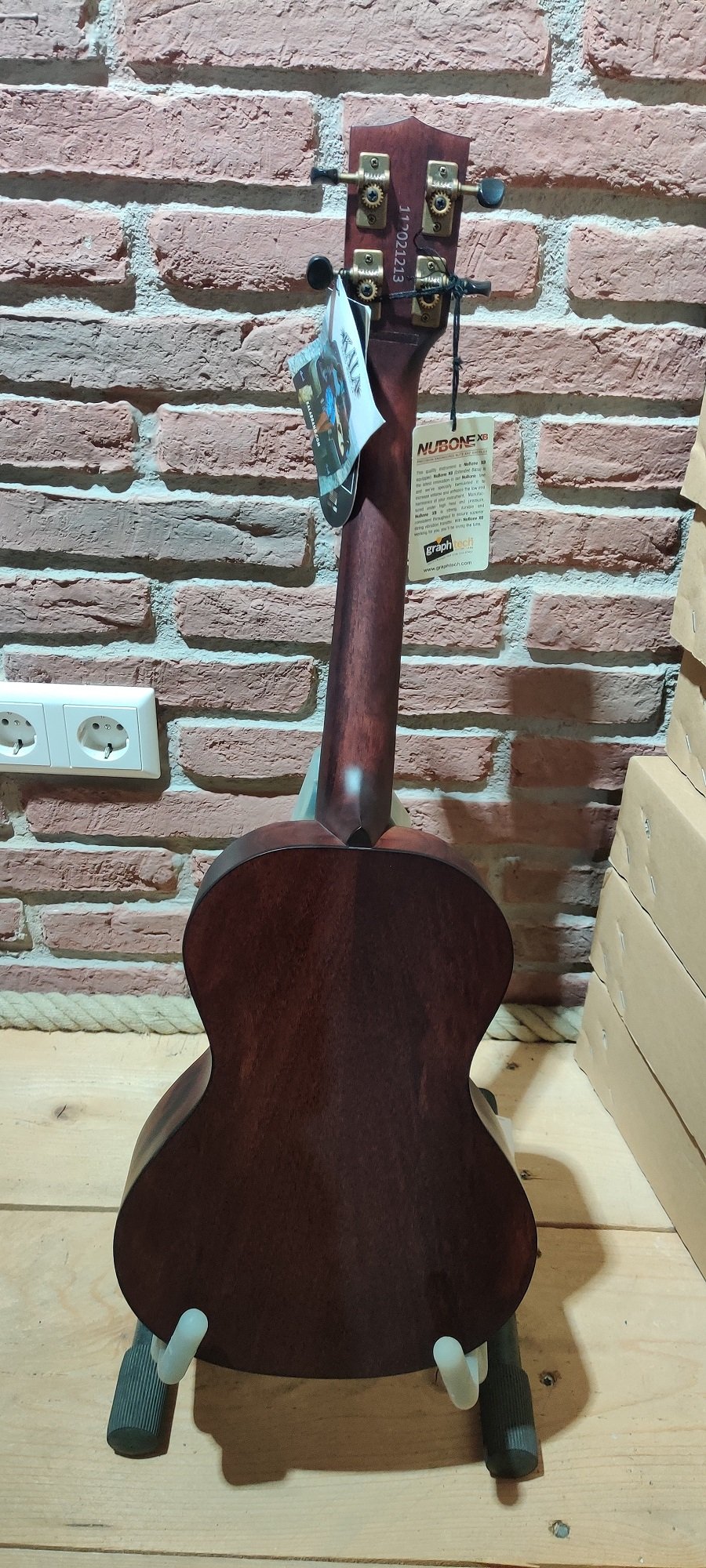 KA-SMHT - Solid Mahogany Tenor Ukulele "B-Stock"