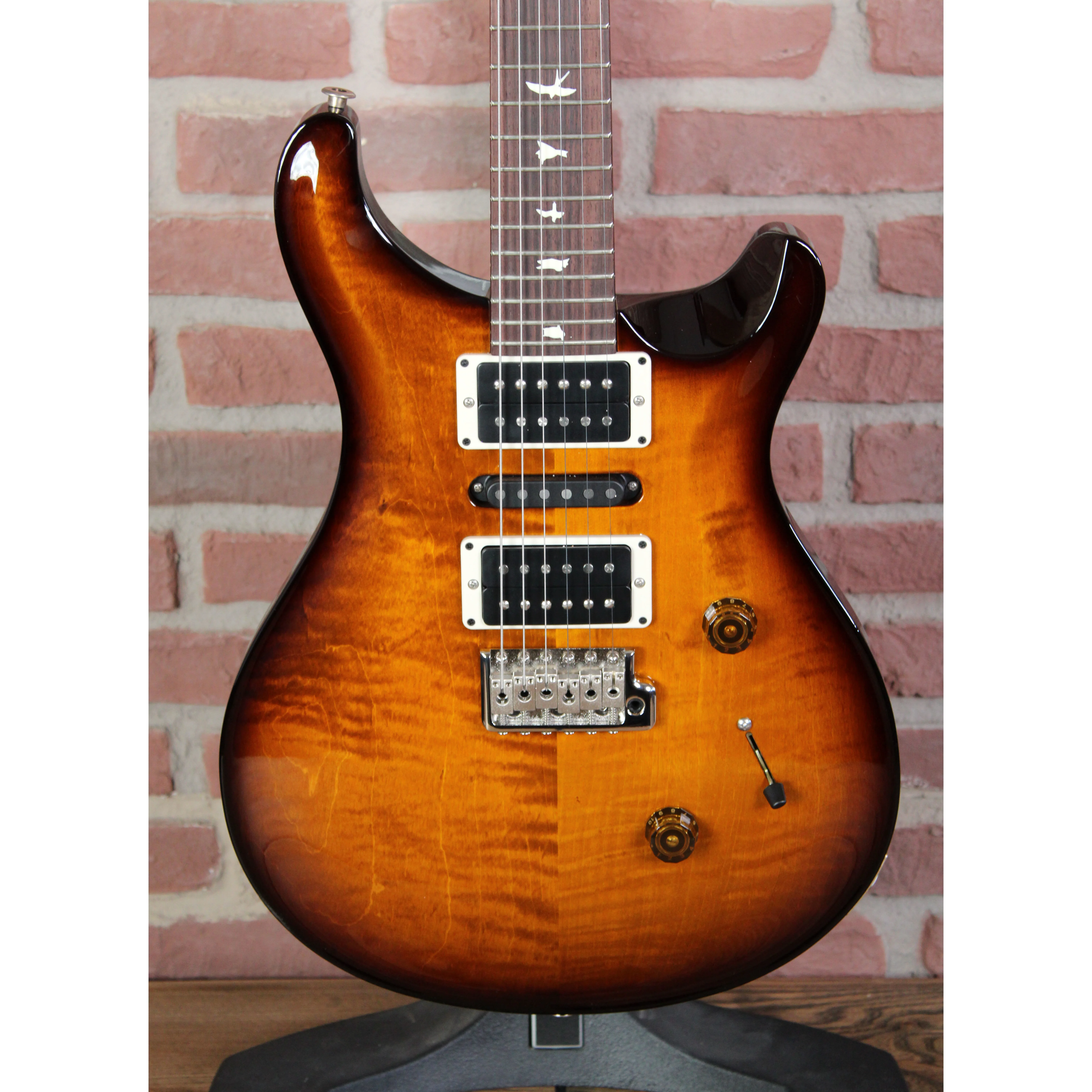 CE 24 LTD Black Amber
