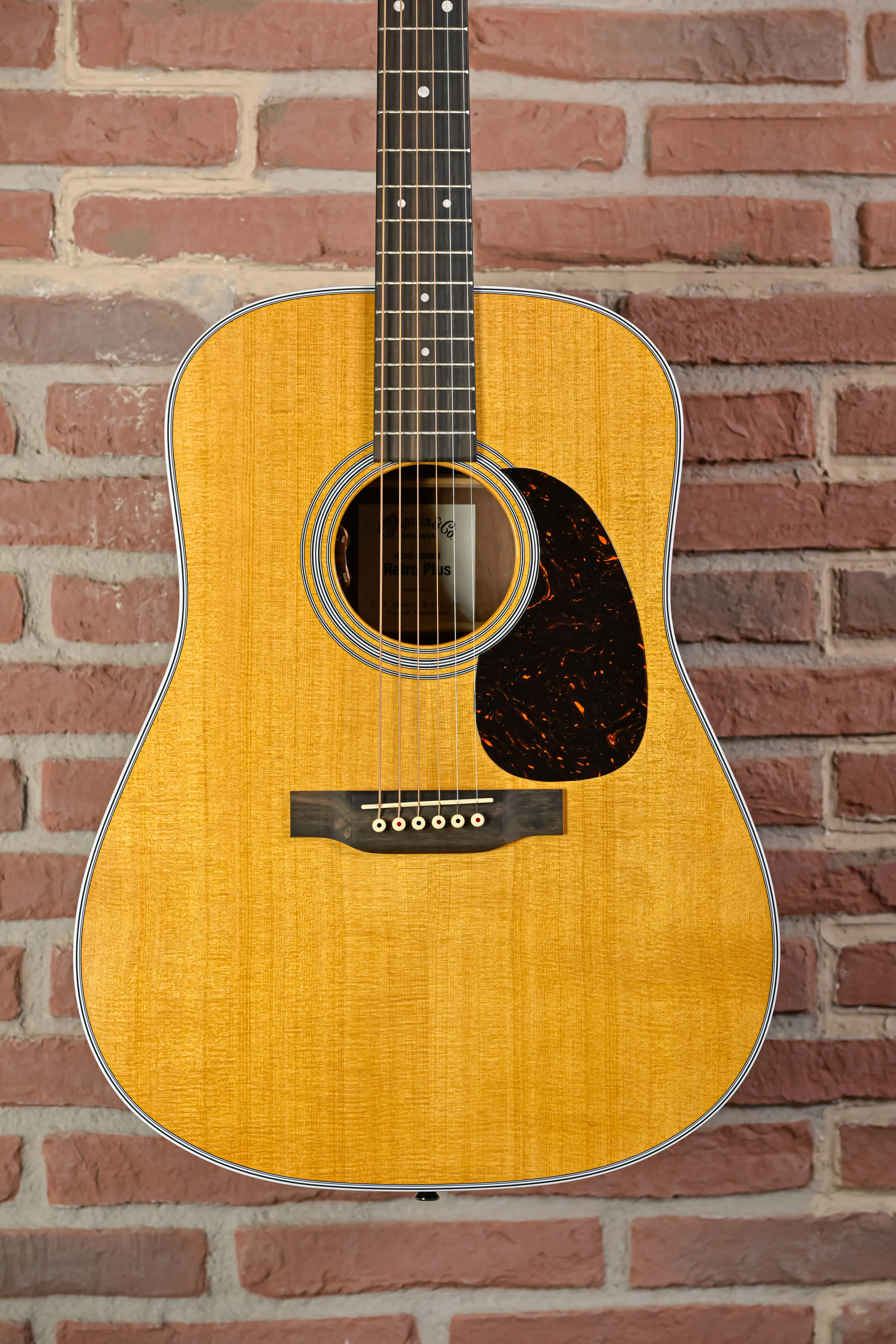 Martin Retro Plus Granadillo Westerngitarre Detail Mechaniken