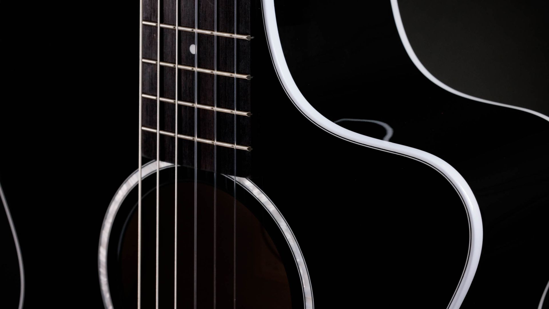 212ce-N BLK Plus LTD (Versandrückläufer)