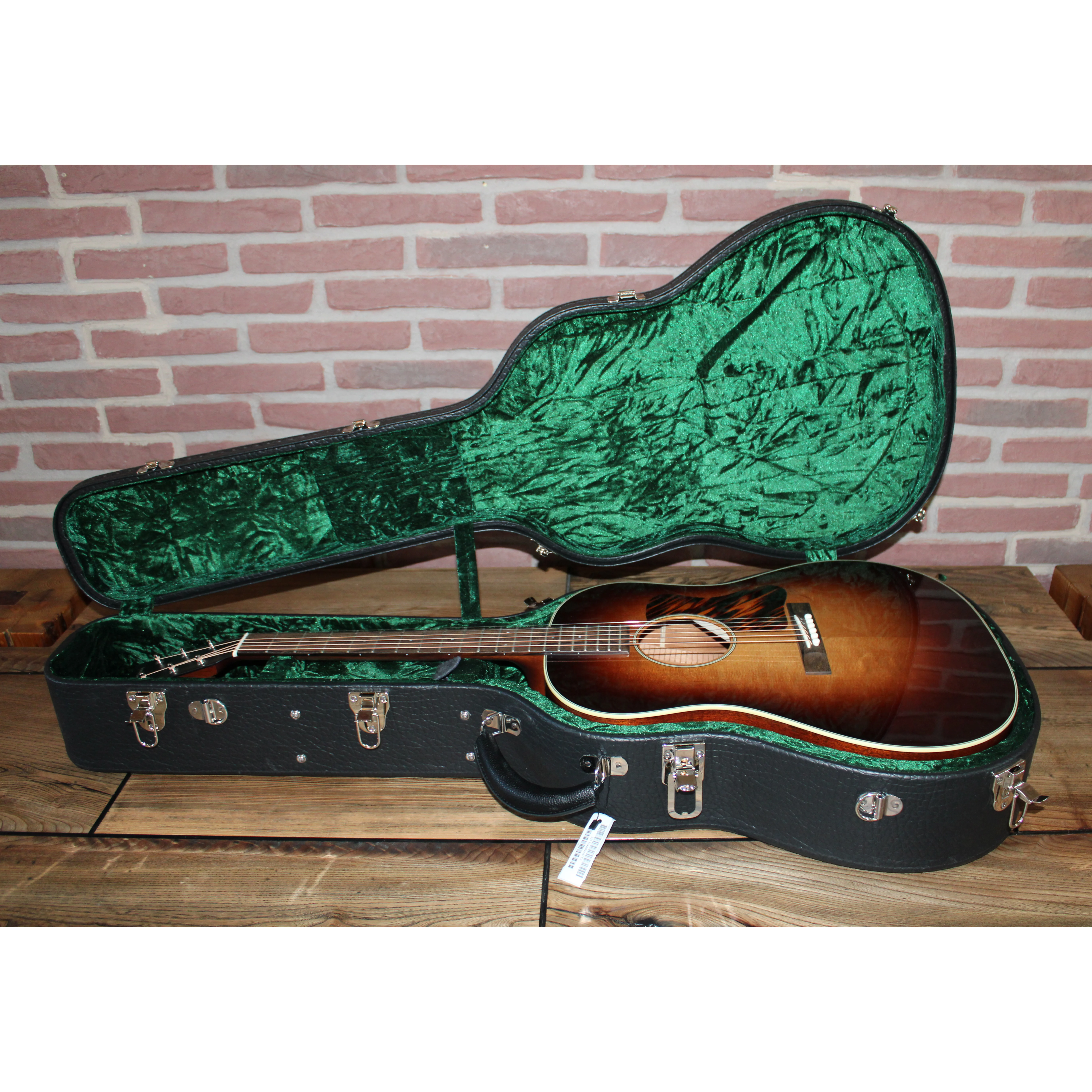 Touchstone Standard Slope-Shouldered  Dreadnought