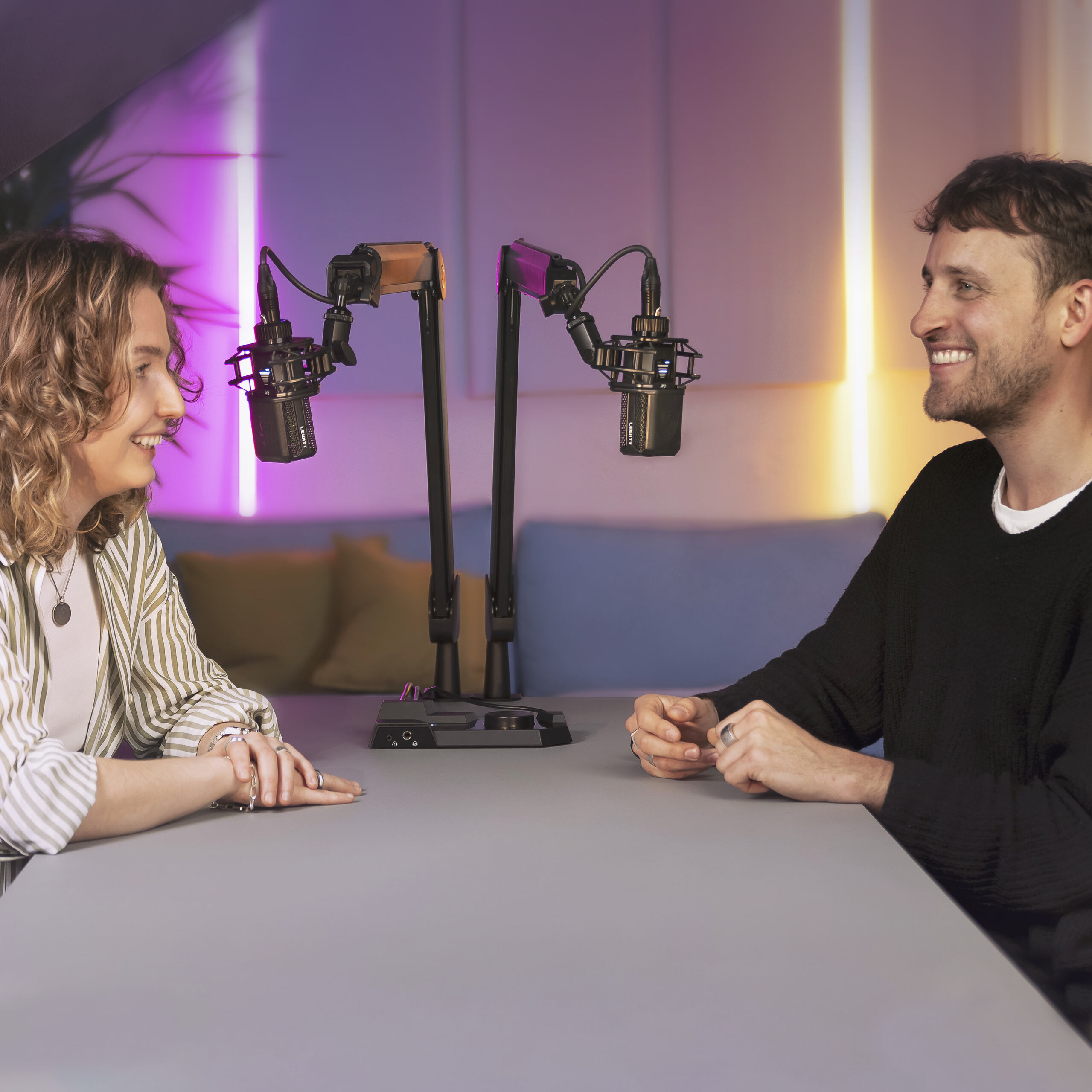 RAY Mikrofon mit Autofokus für deine Stimme