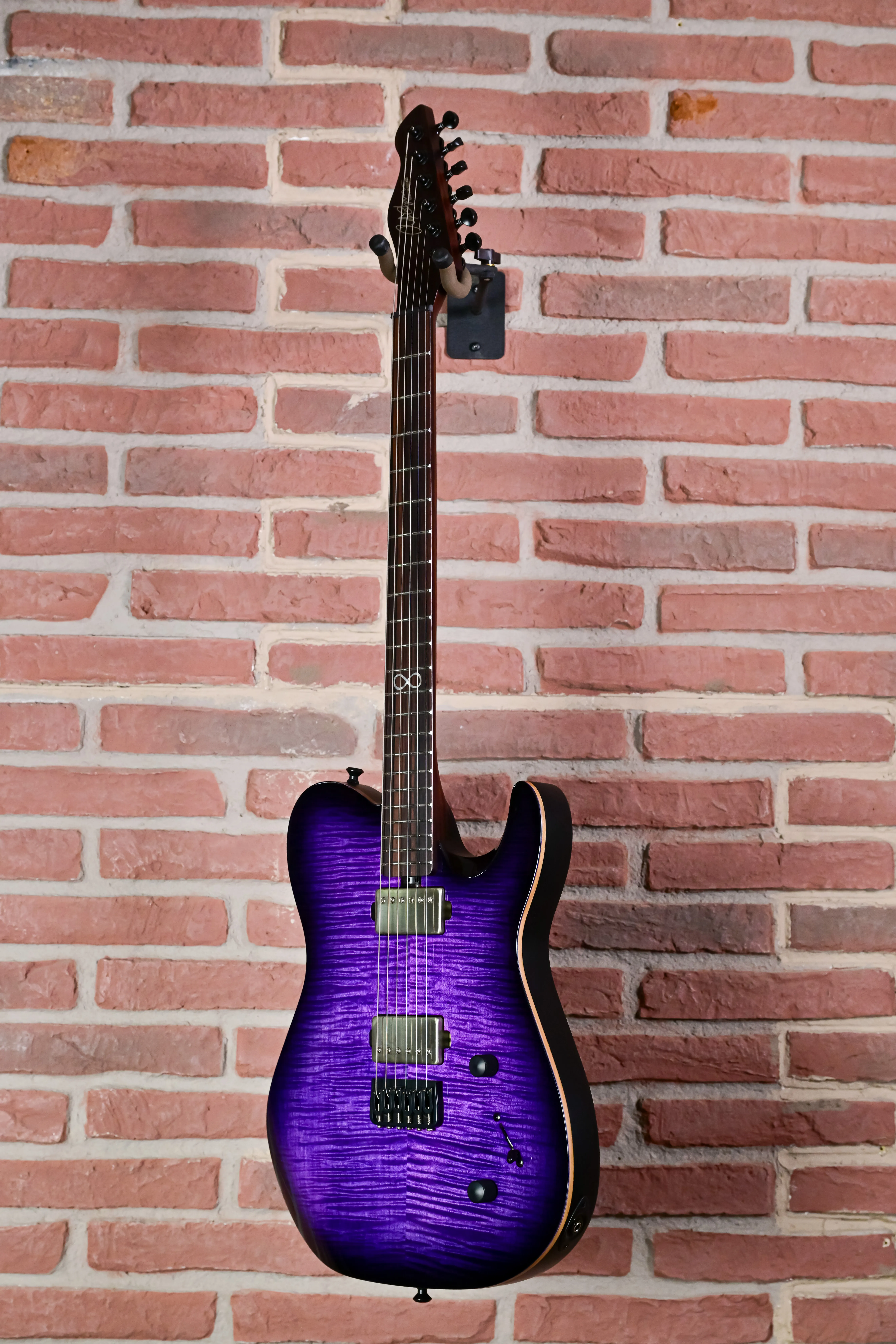 Law Maker Legacy Blackberry Storm E-Gitarre