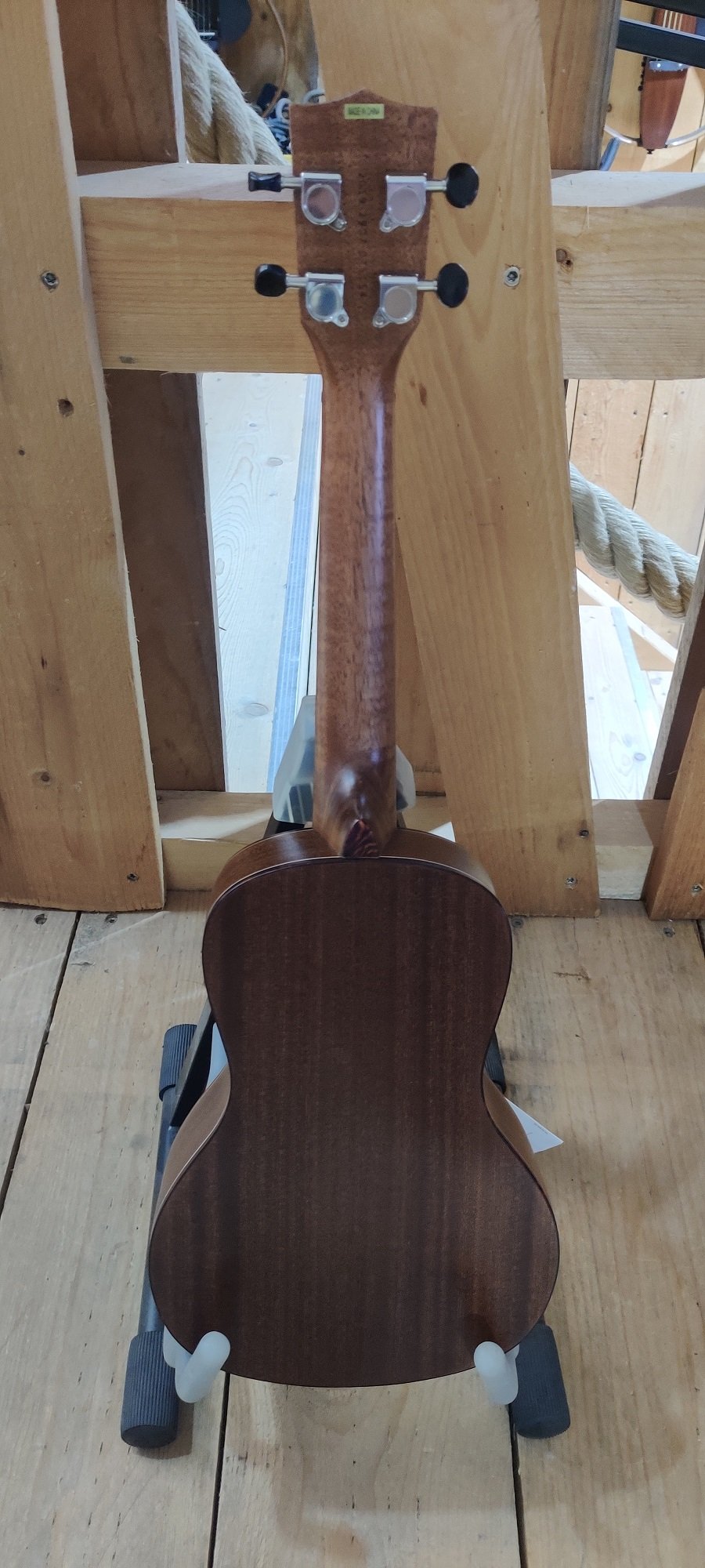 Solid Mahogany Concert Ukulele "B-Stock"