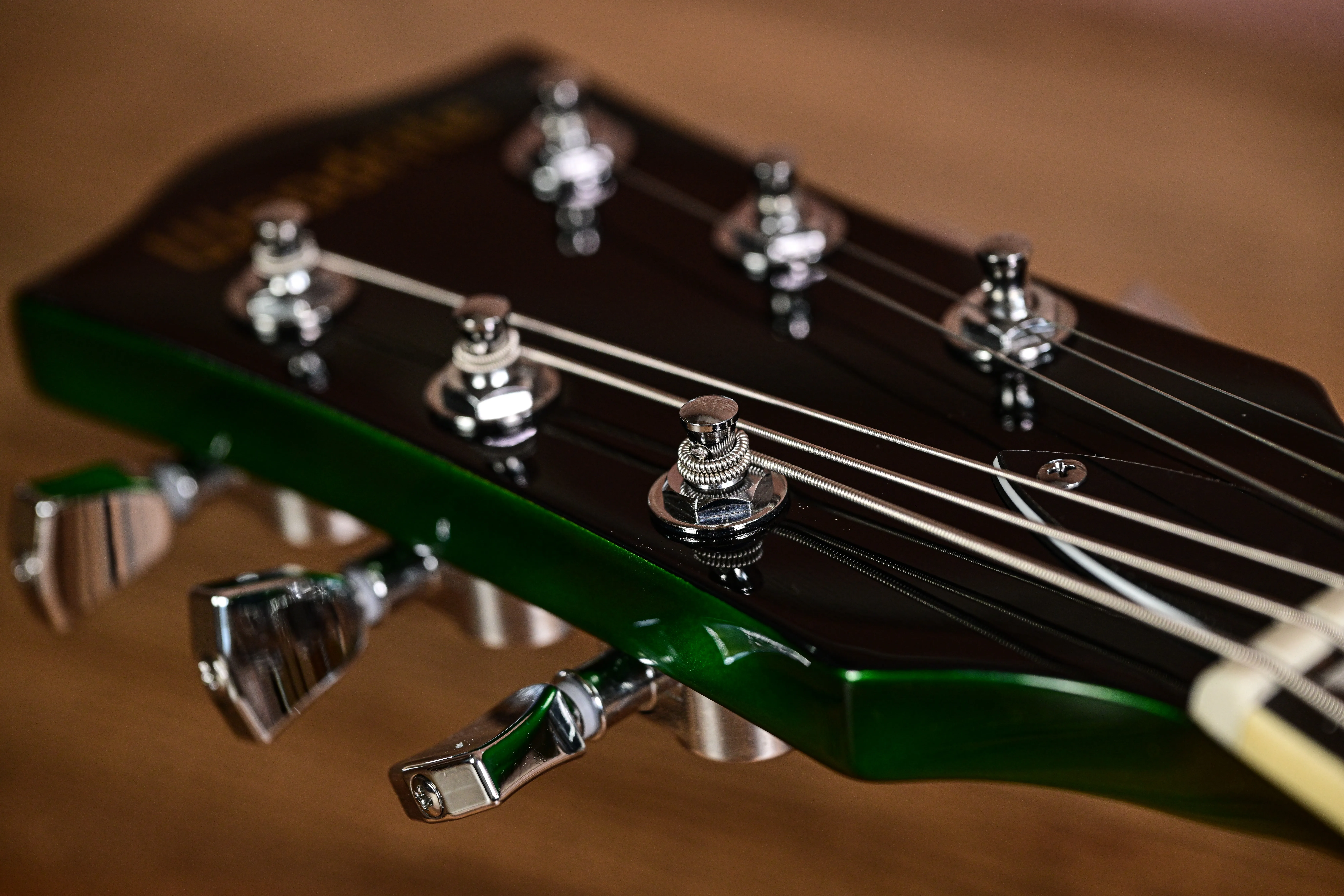 Revelator Serpent Burst   E-Gitarre