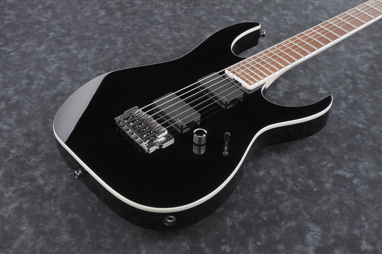 RGIB21-BK Iron Label · E-Gitarre