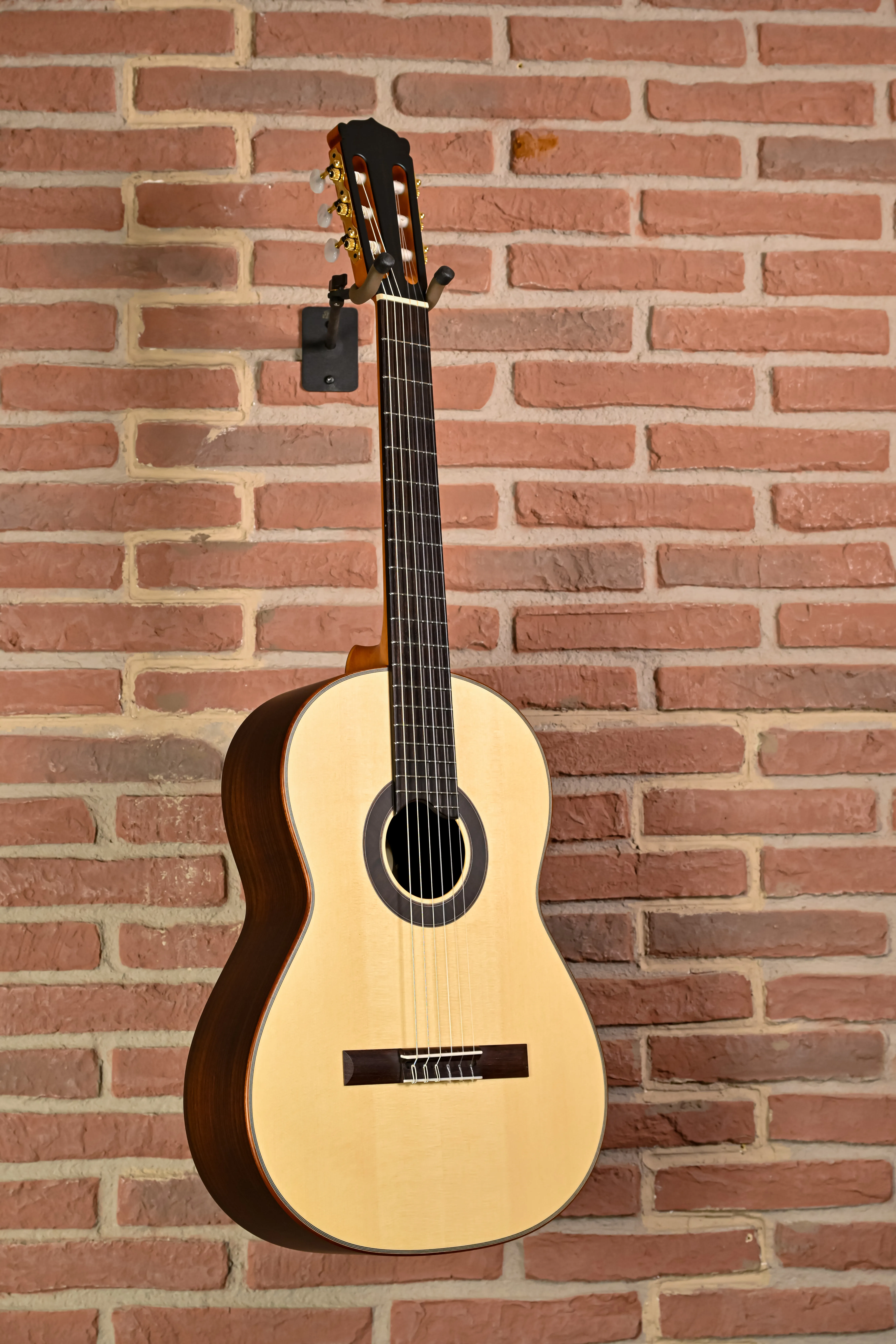 54PF Classical Guitar