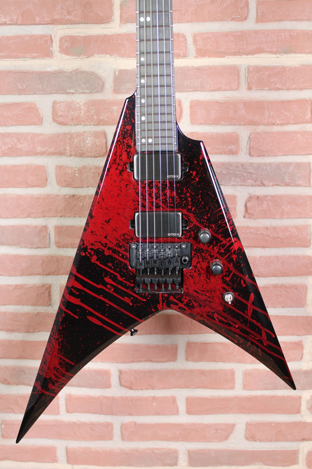 USA V-II FR SC EMG  Blood Splatter