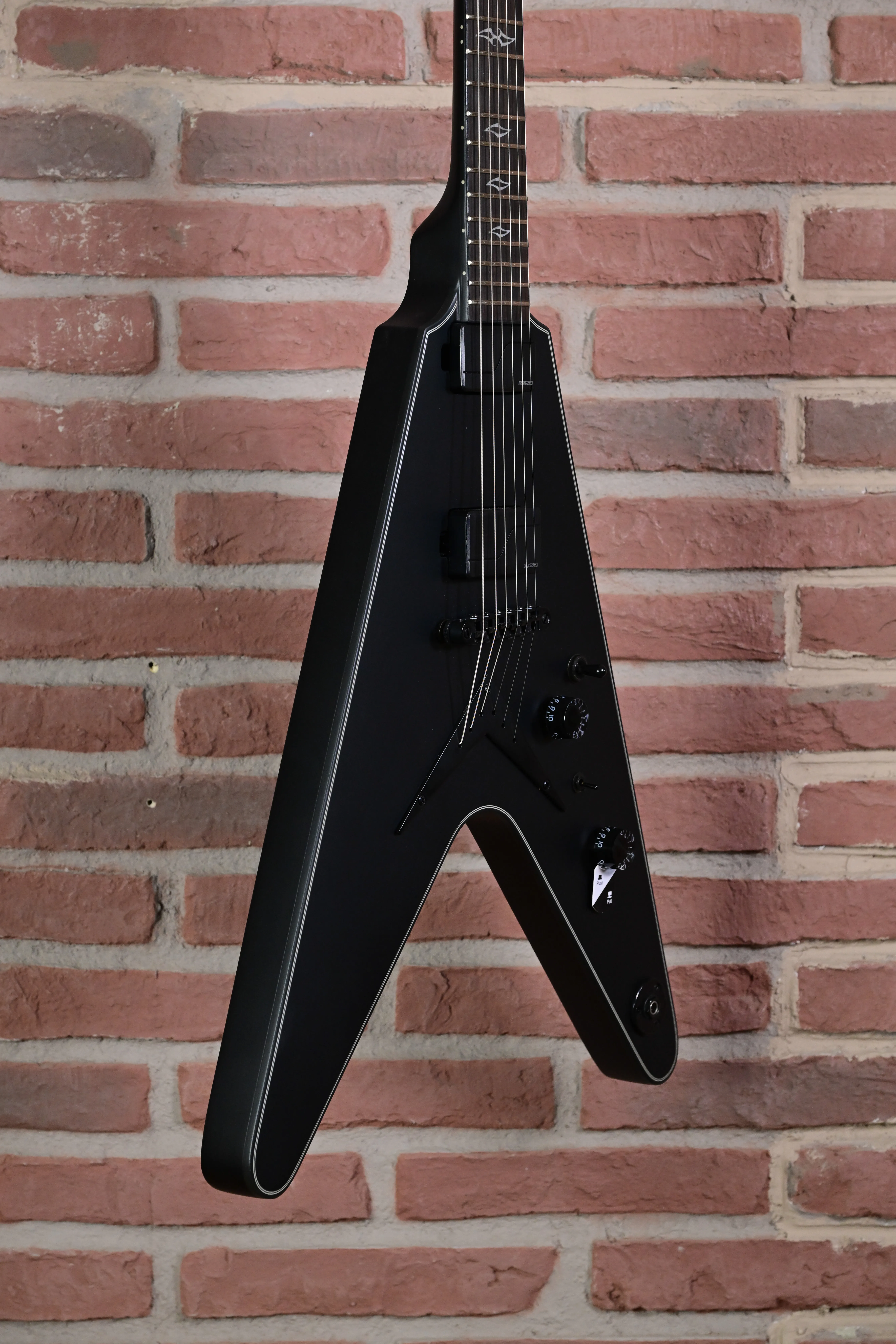 V Select Fishman Fluence Black Satin