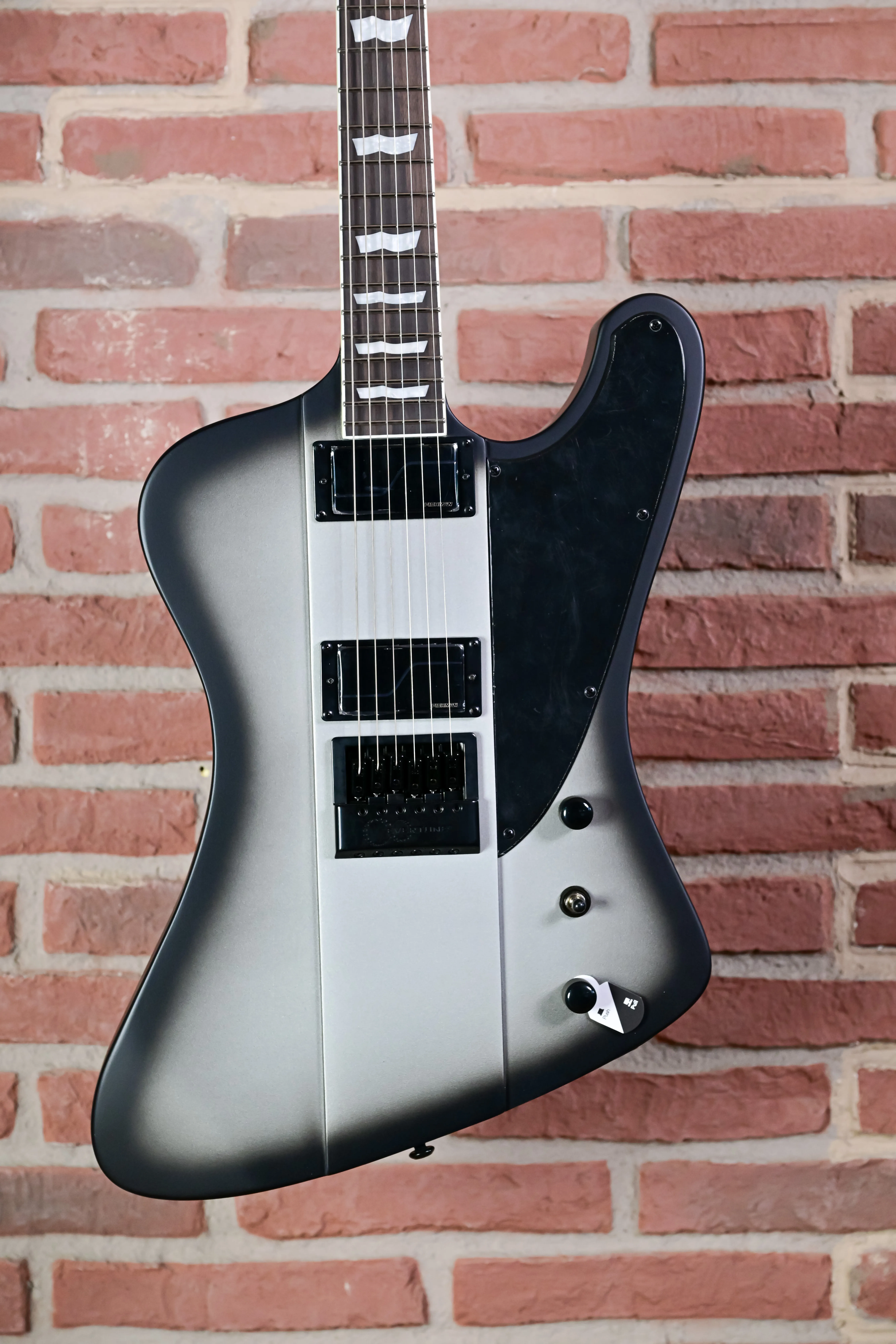 Phoenix-1000 Evertune Silver Sunburst Satin E-Gitarre