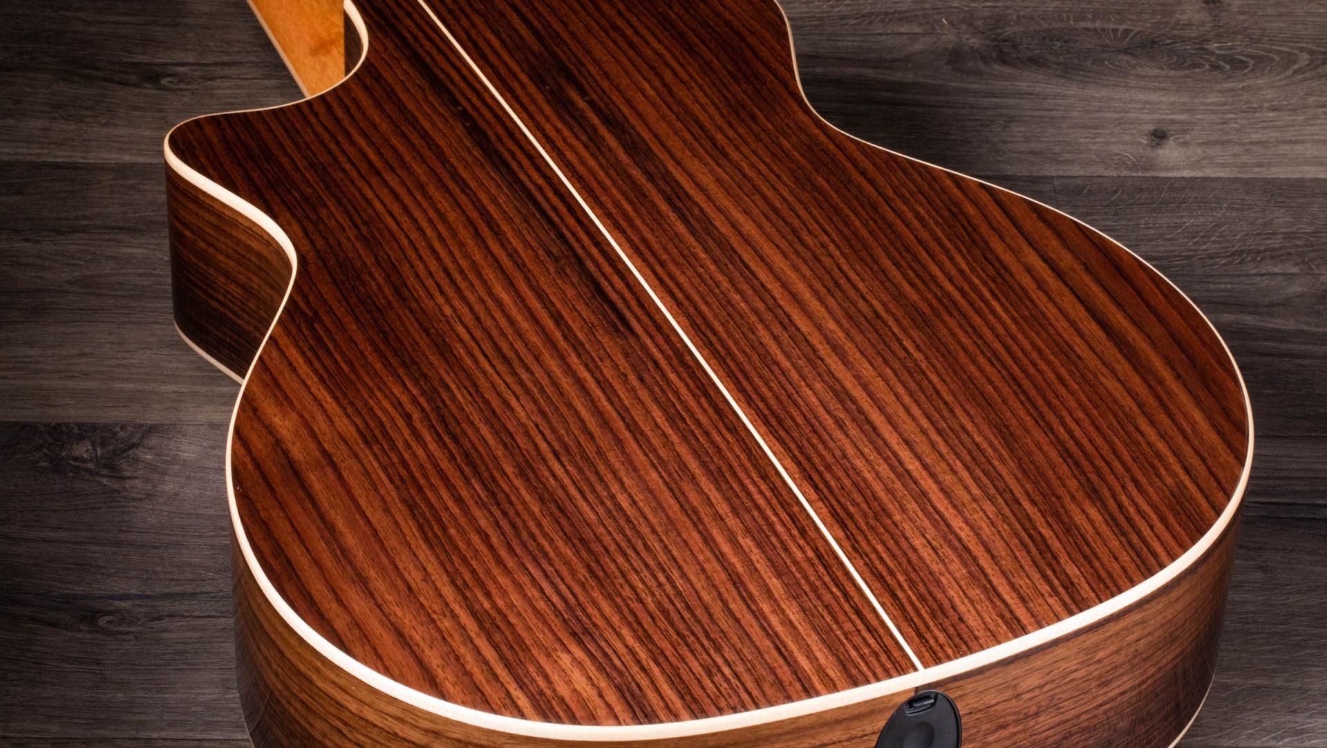 Taylor 814ce-N inkl. Koffer