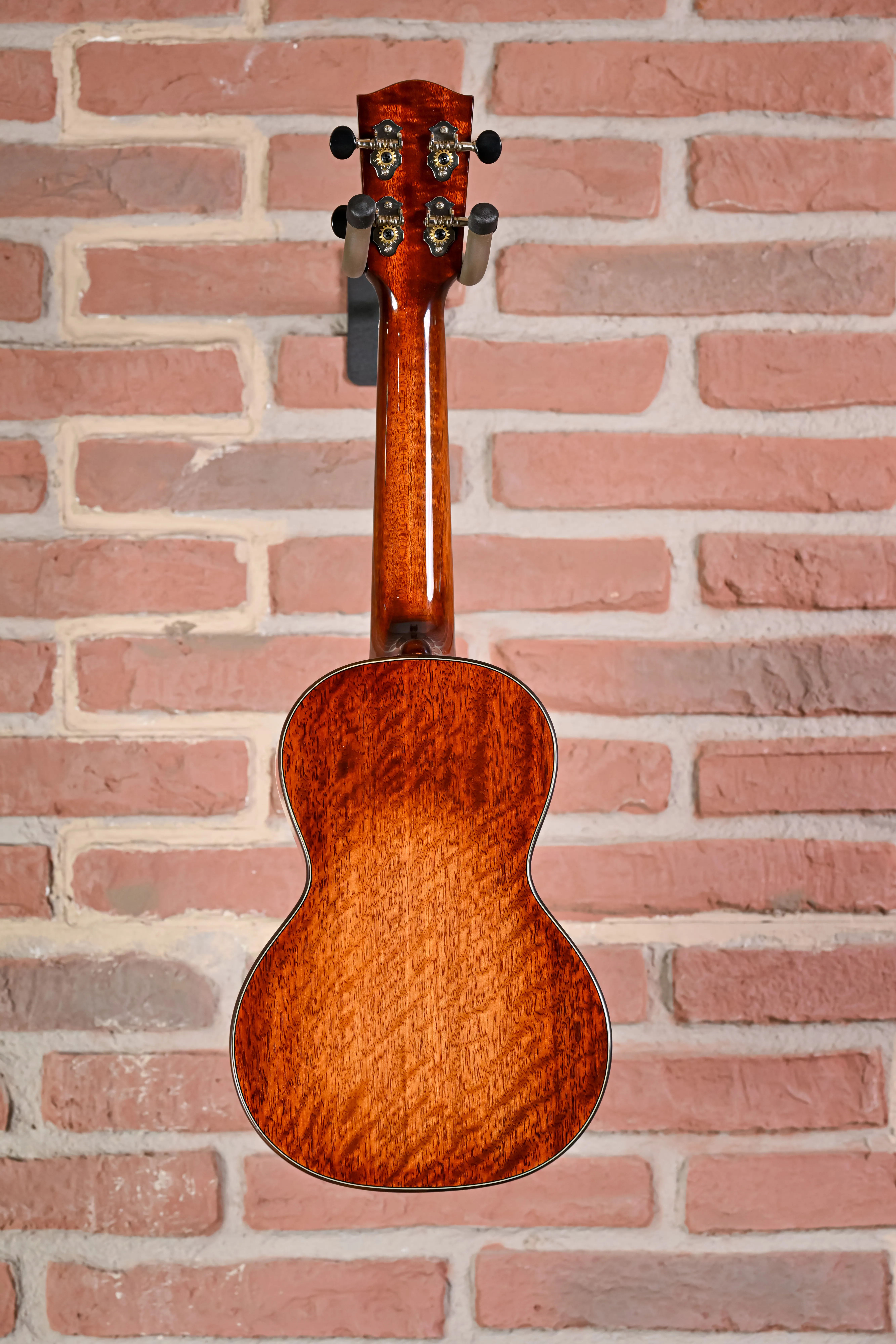 EU3-C Concert Ukulele All-Solid Mahogany