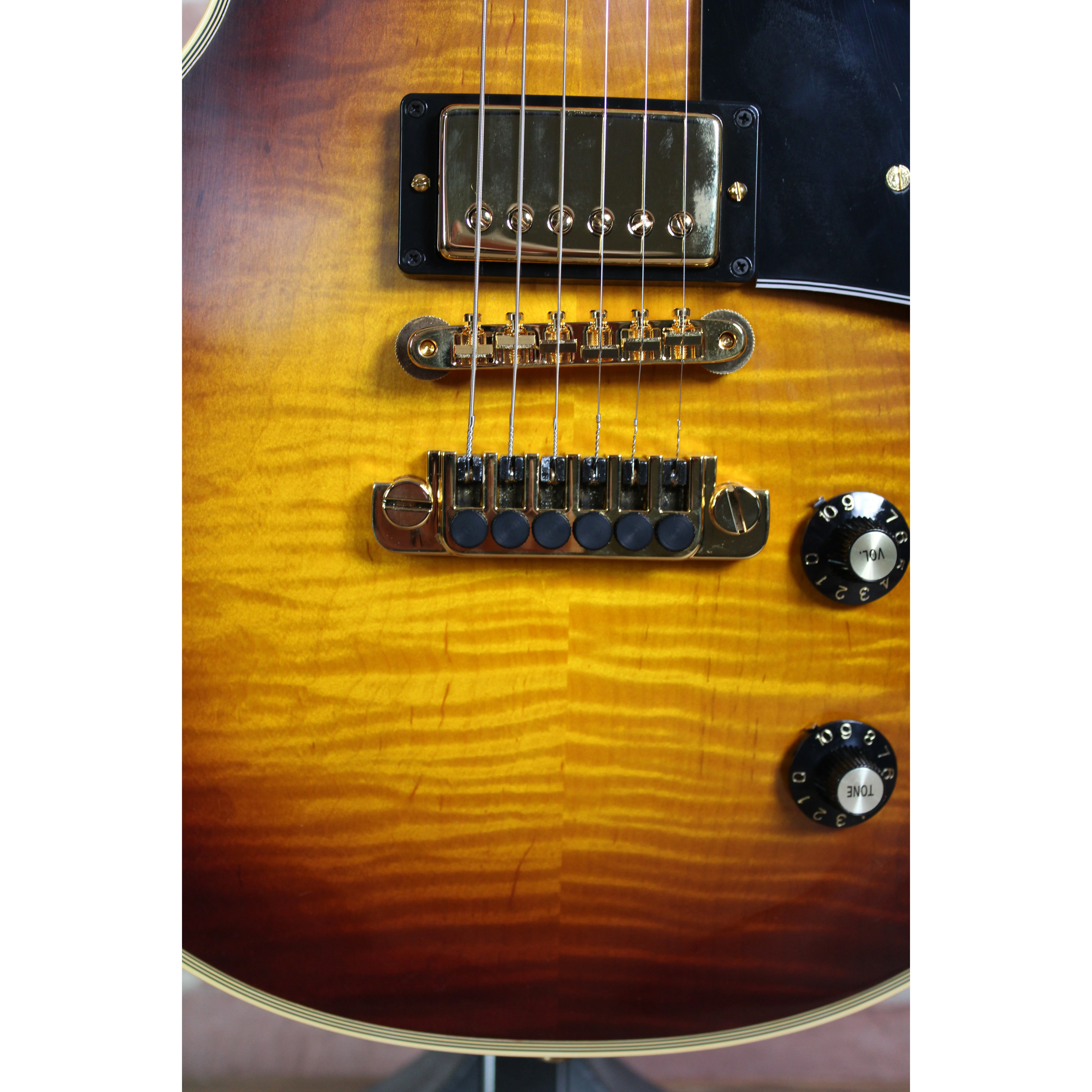 68 Les Paul Custom Tobacco Burst VOS AAA Top