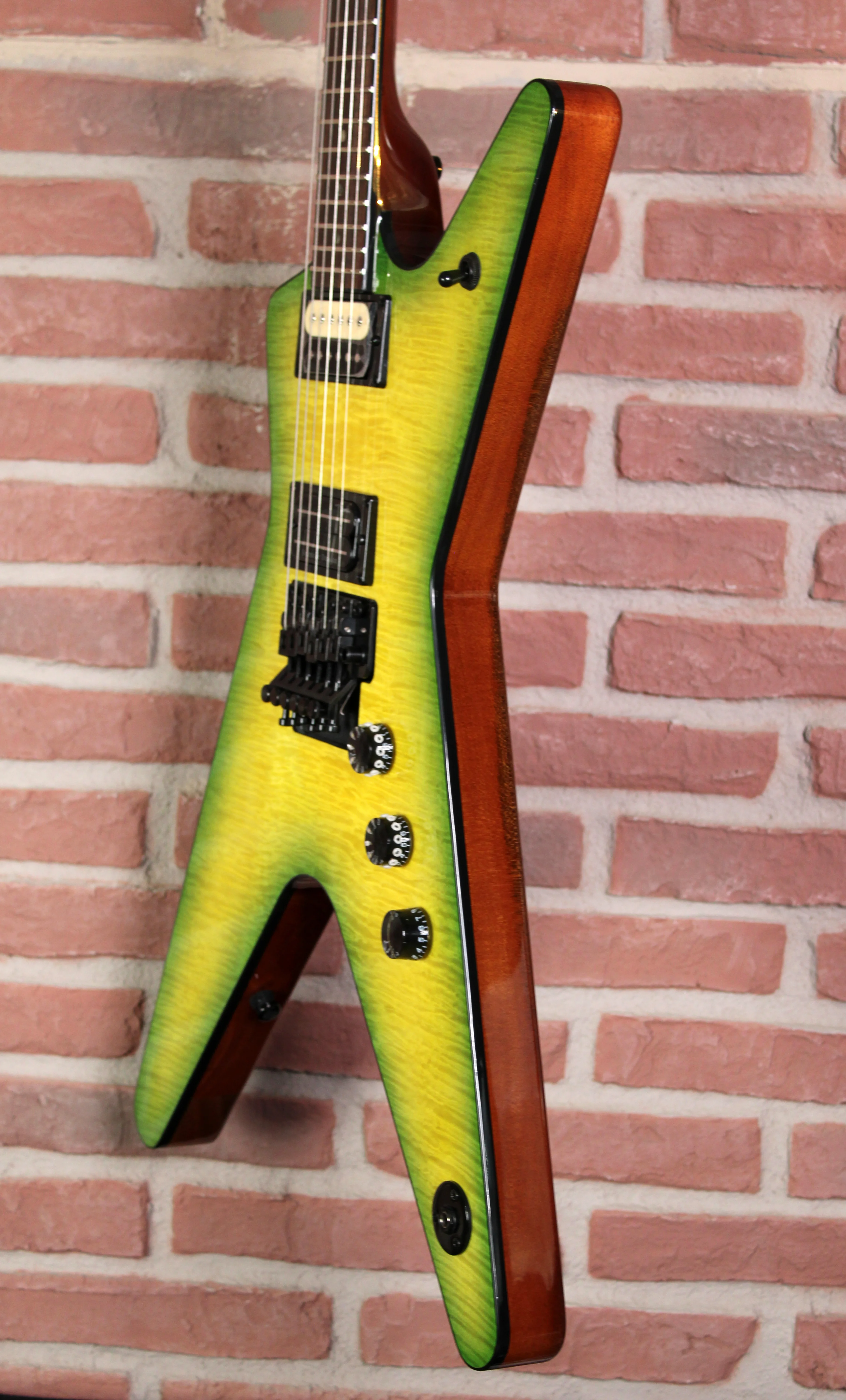 Dean Guitars Dimebag ML Dime Slime - Seitenansicht rechts